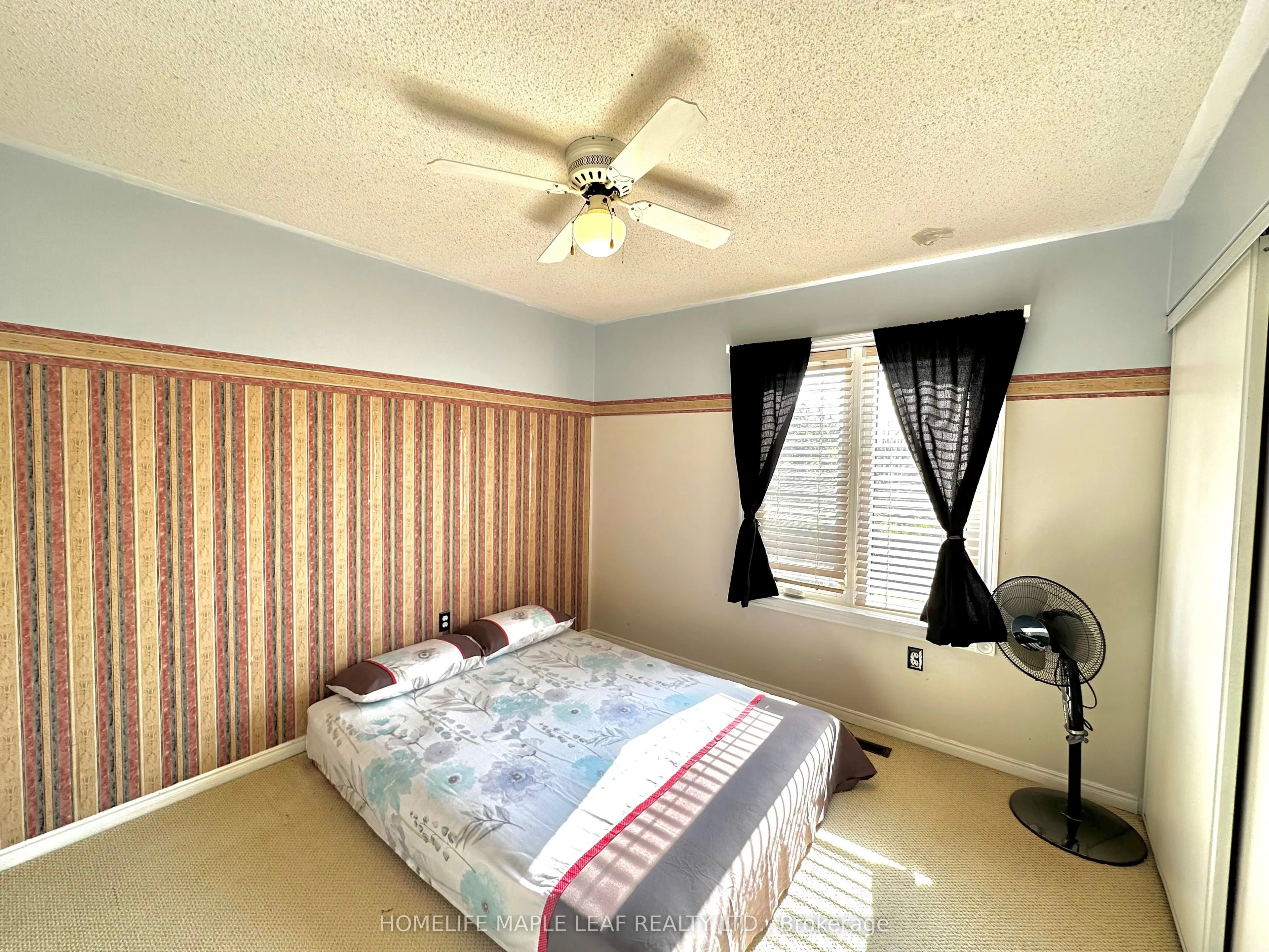 41 Woodstream Avenue E