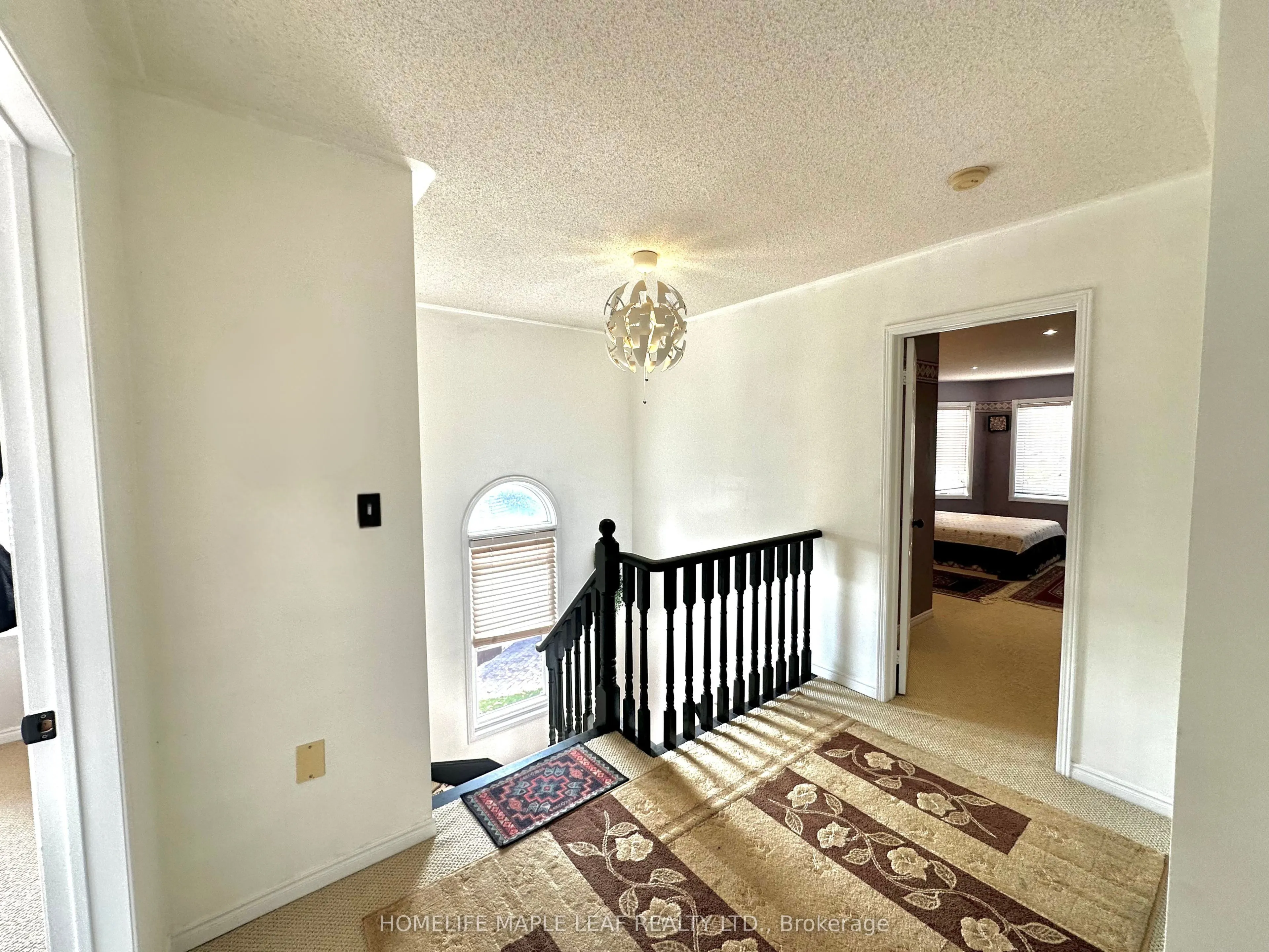 41 Woodstream Avenue E