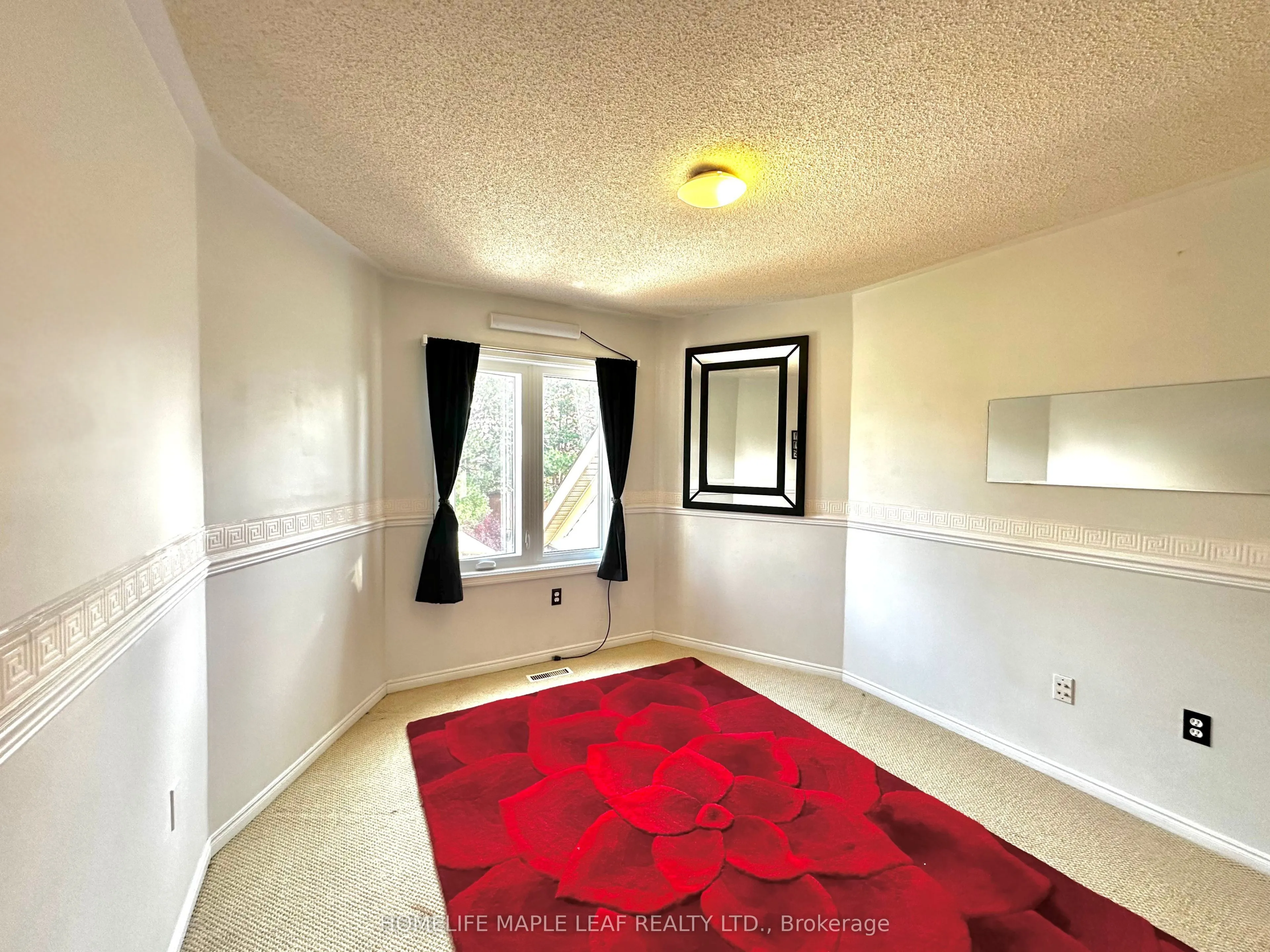 41 Woodstream Avenue E