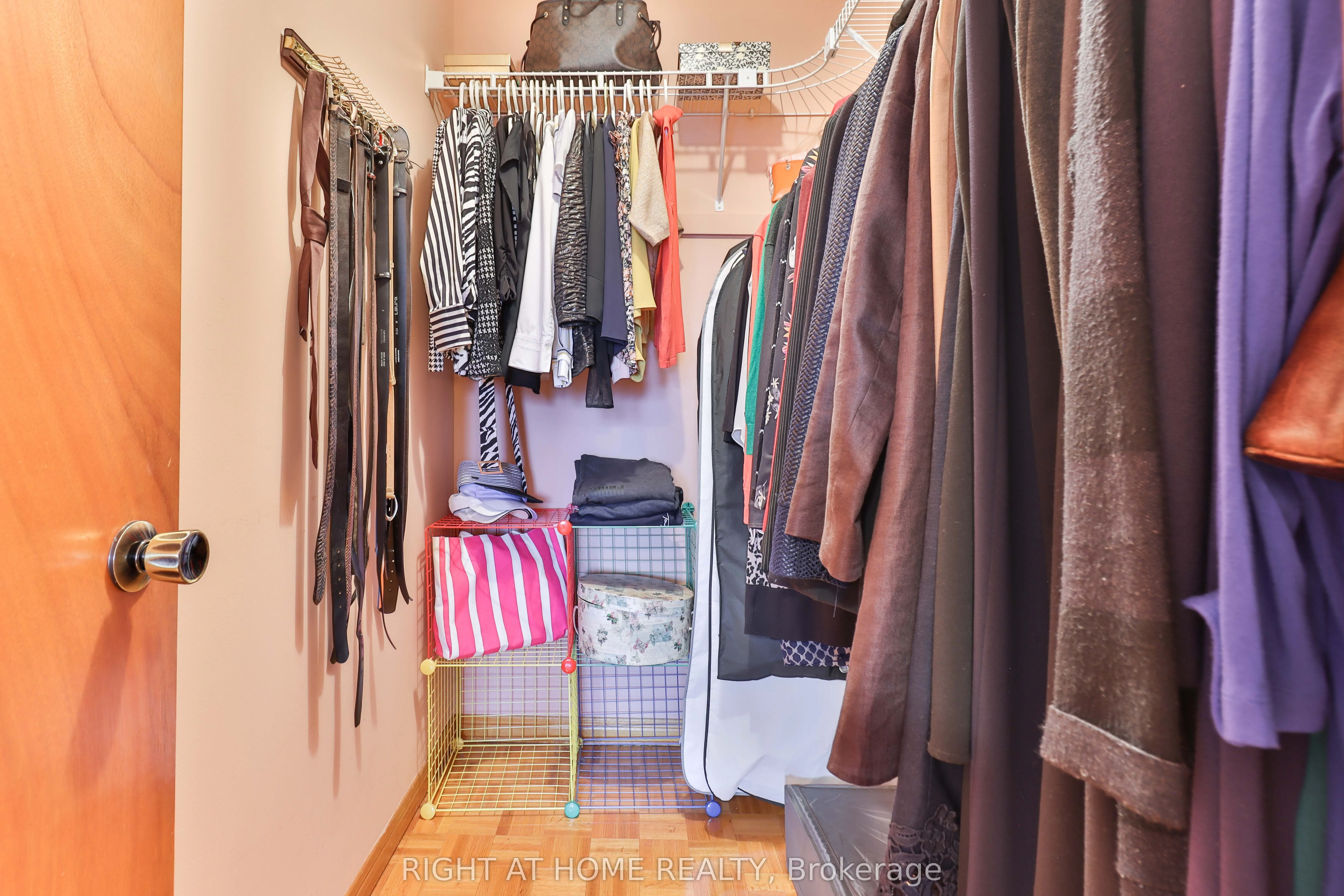 1433 Bough Beeches Boulevard