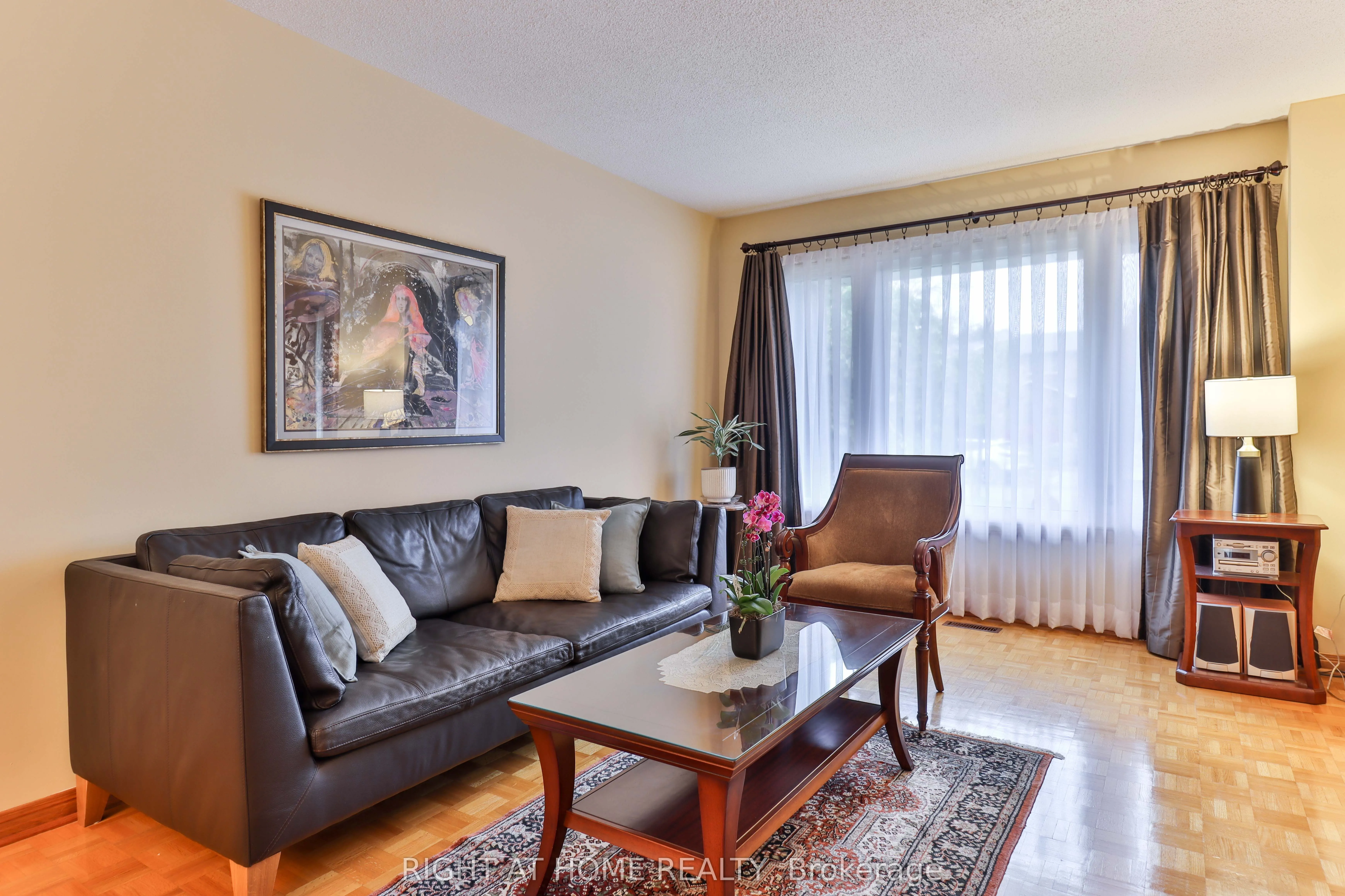 1433 Bough Beeches Boulevard