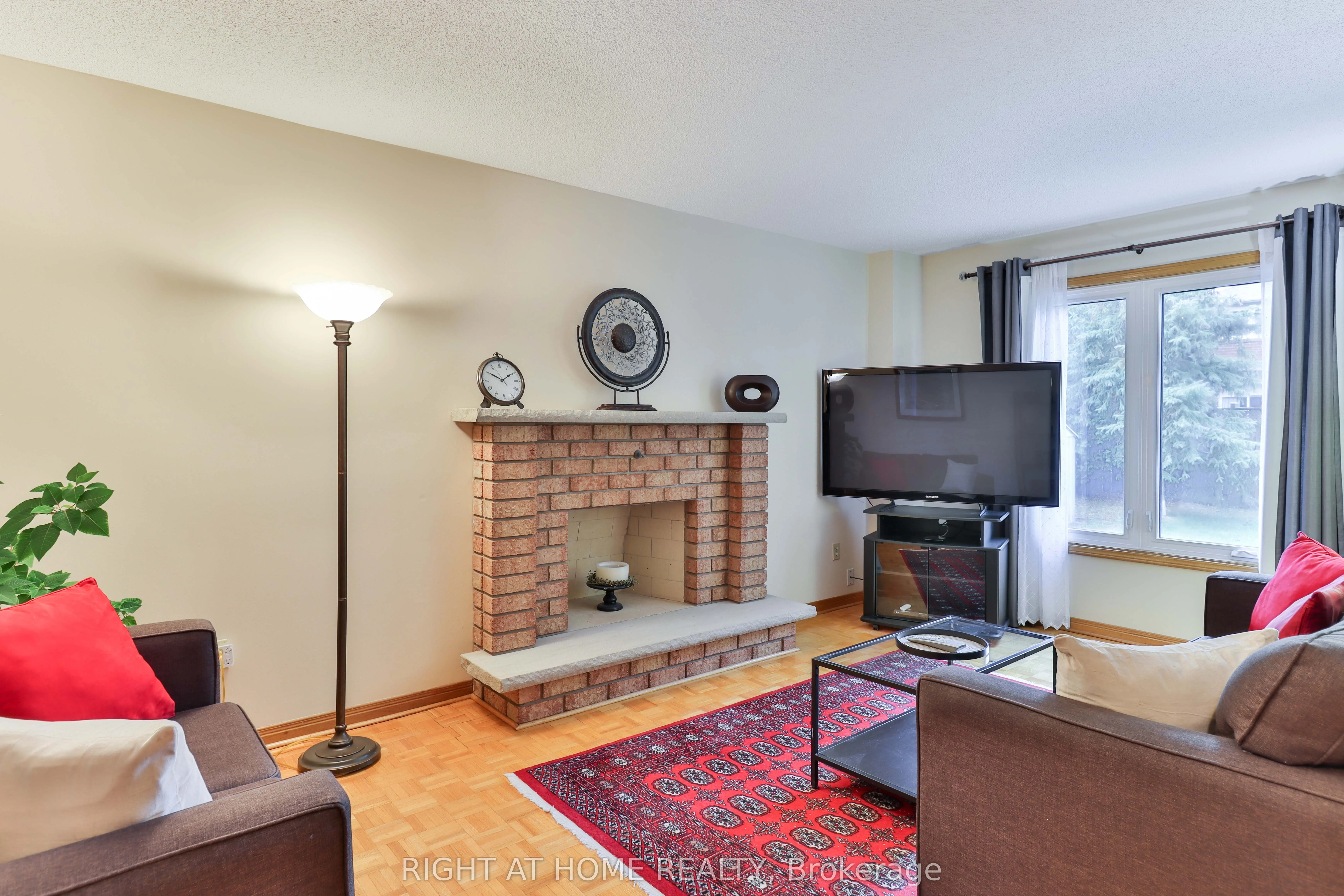 1433 Bough Beeches Boulevard