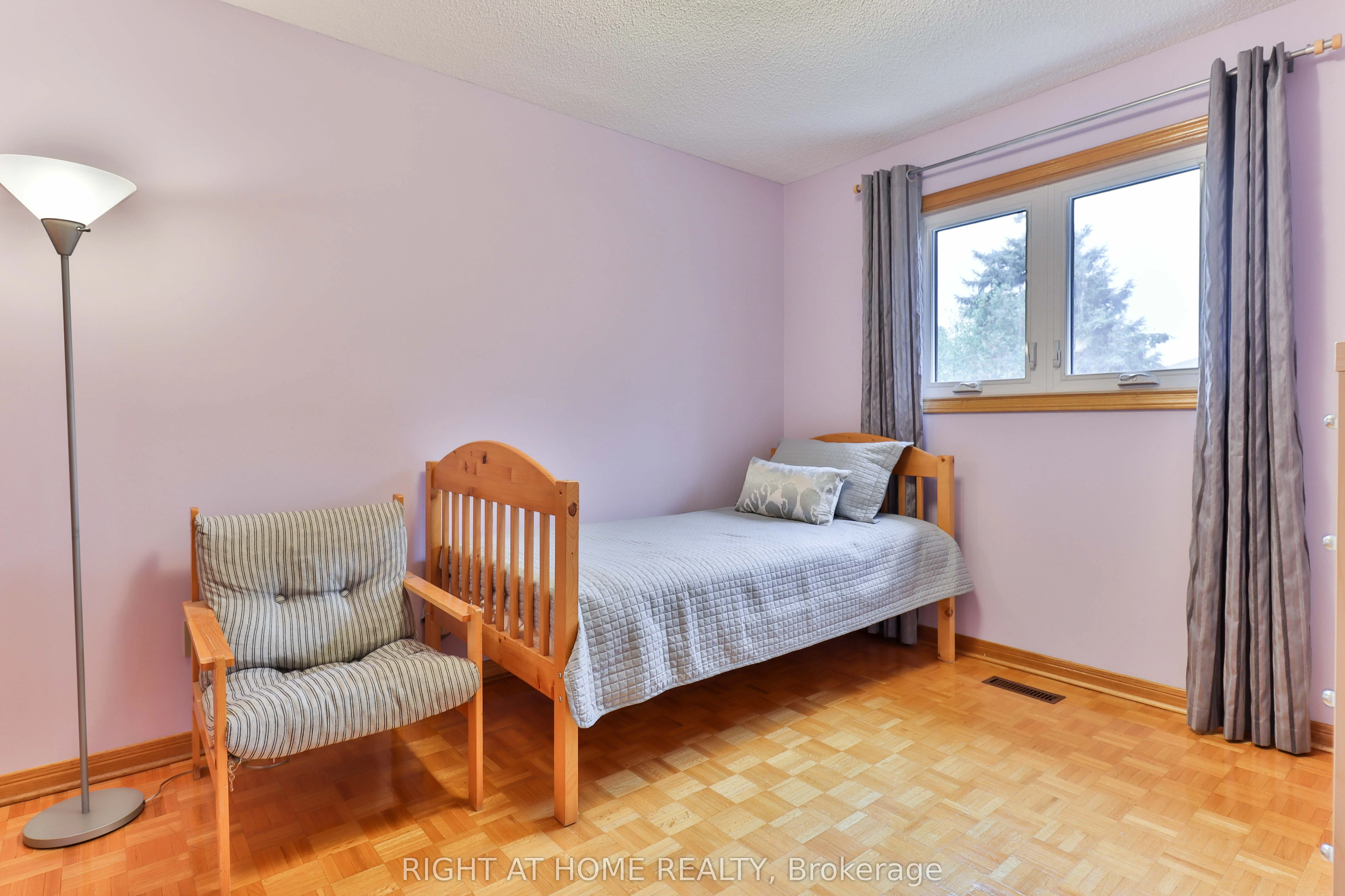 1433 Bough Beeches Boulevard