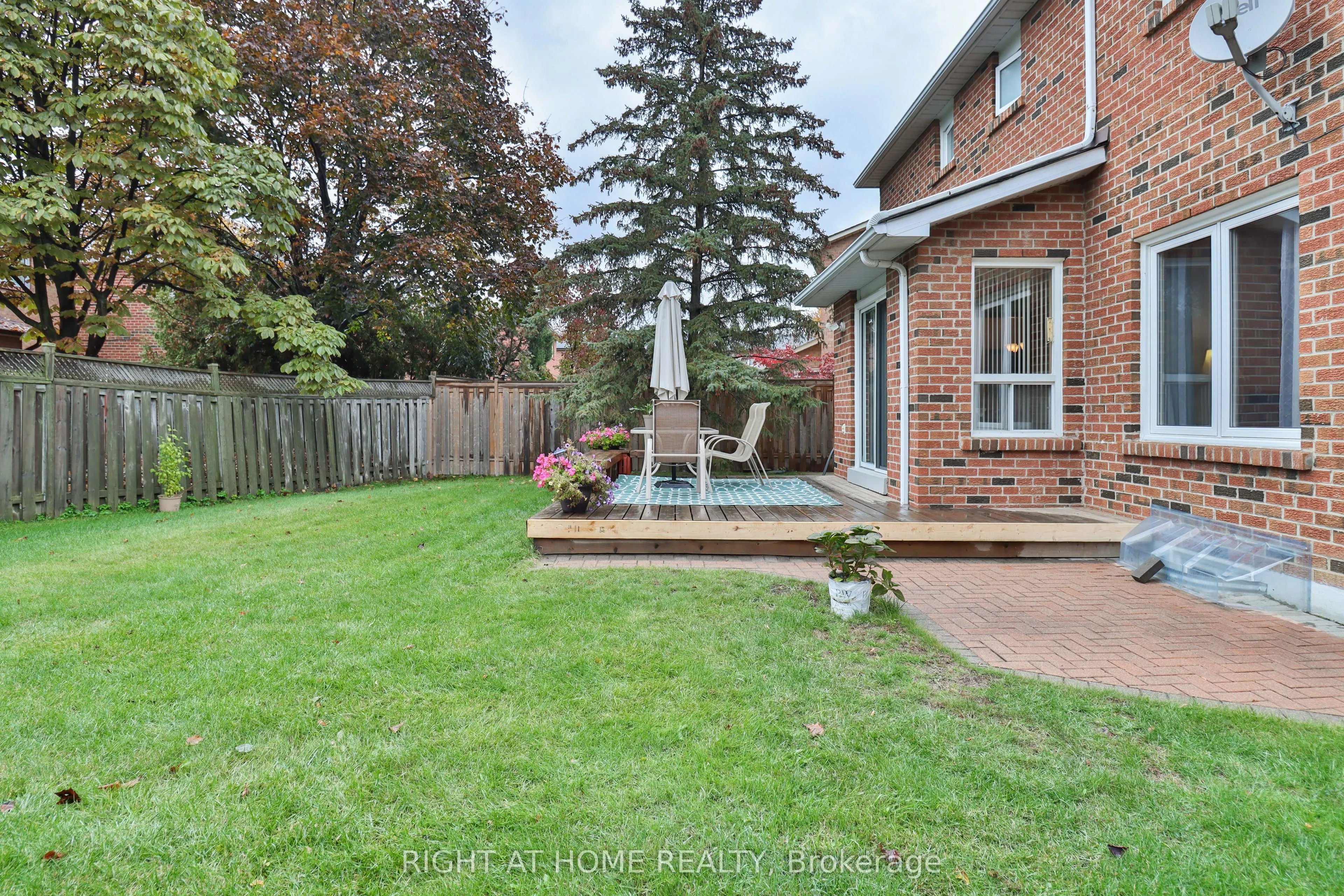 1433 Bough Beeches Boulevard