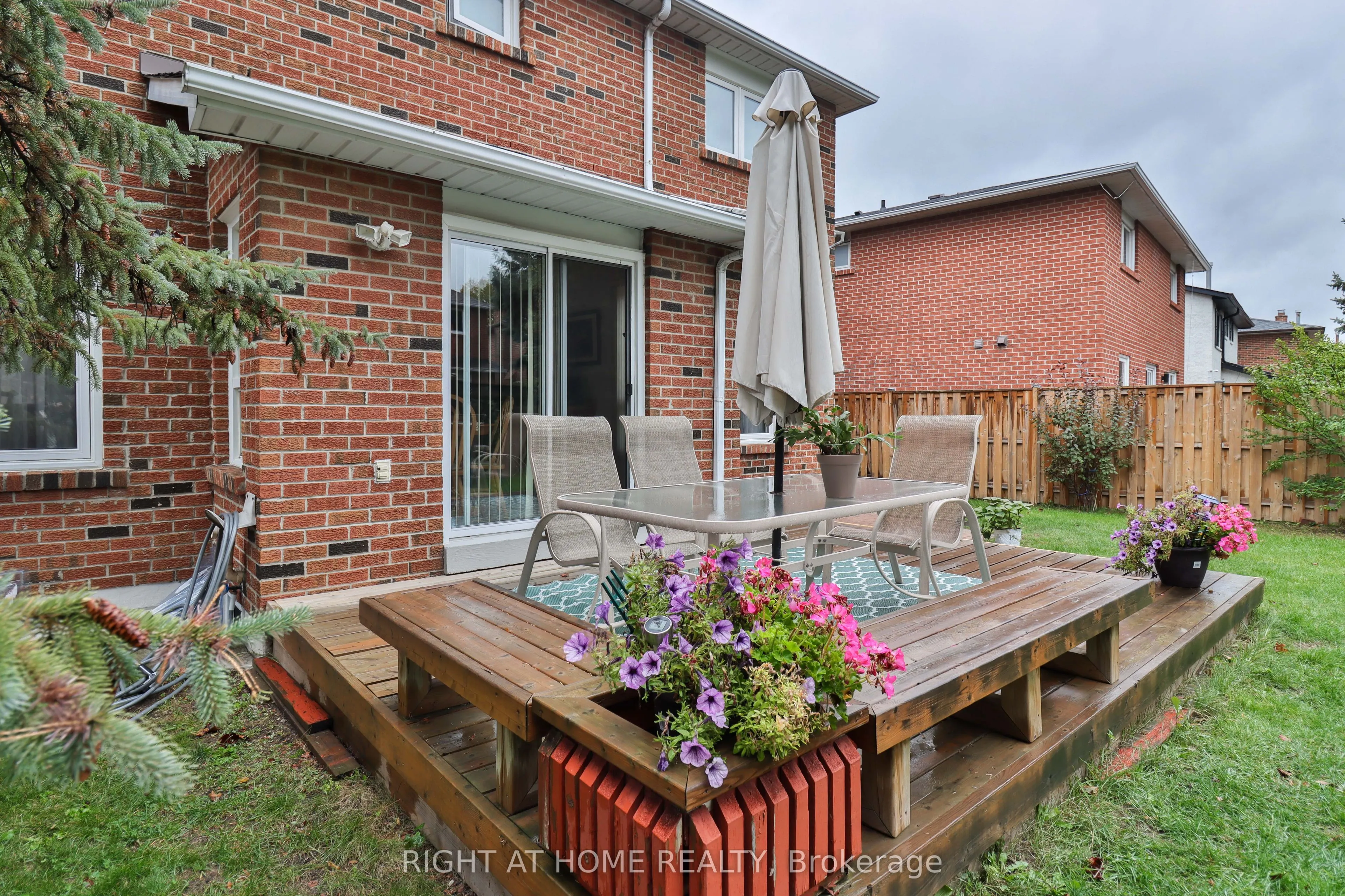 1433 Bough Beeches Boulevard