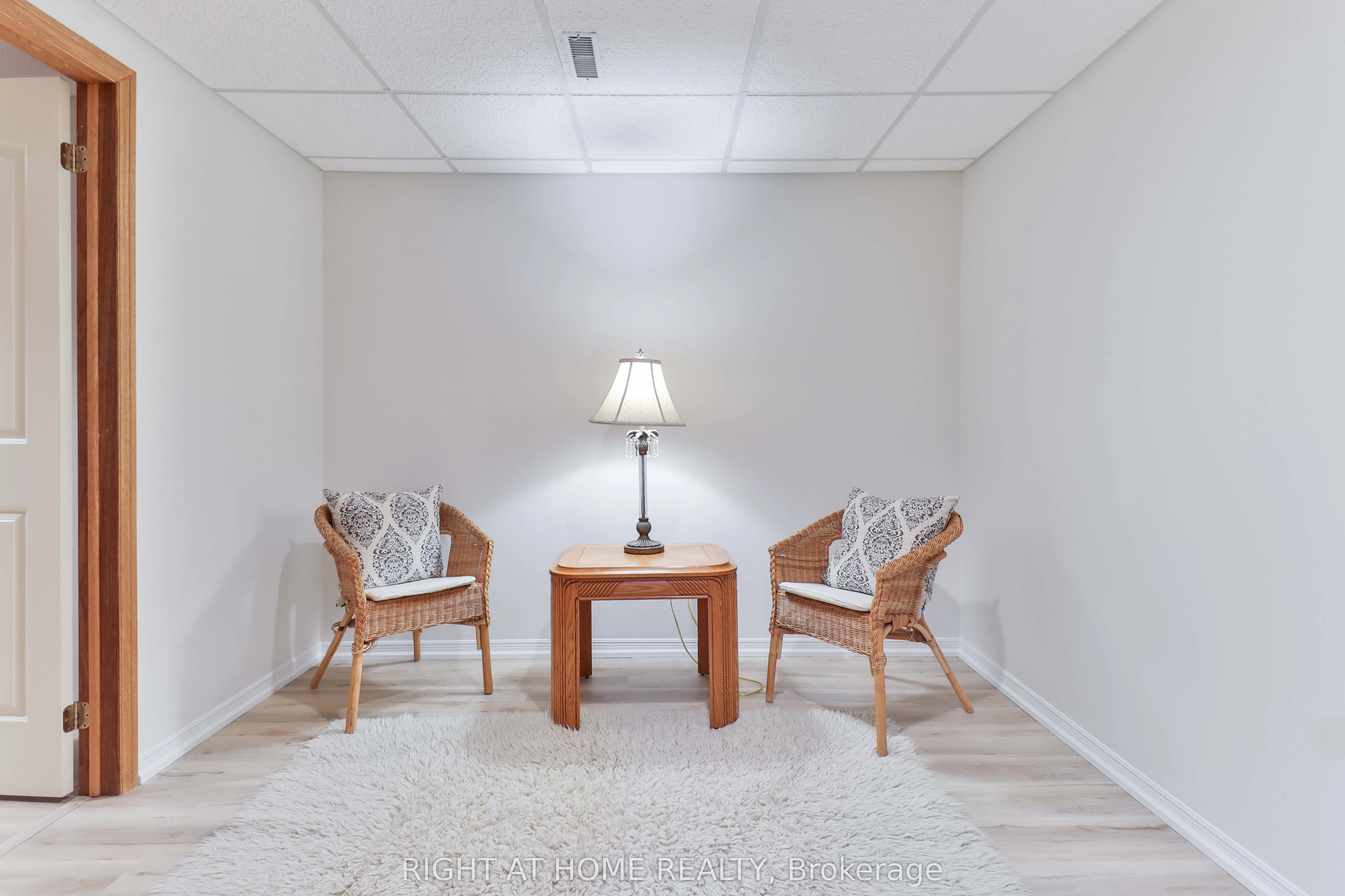 1433 Bough Beeches Boulevard