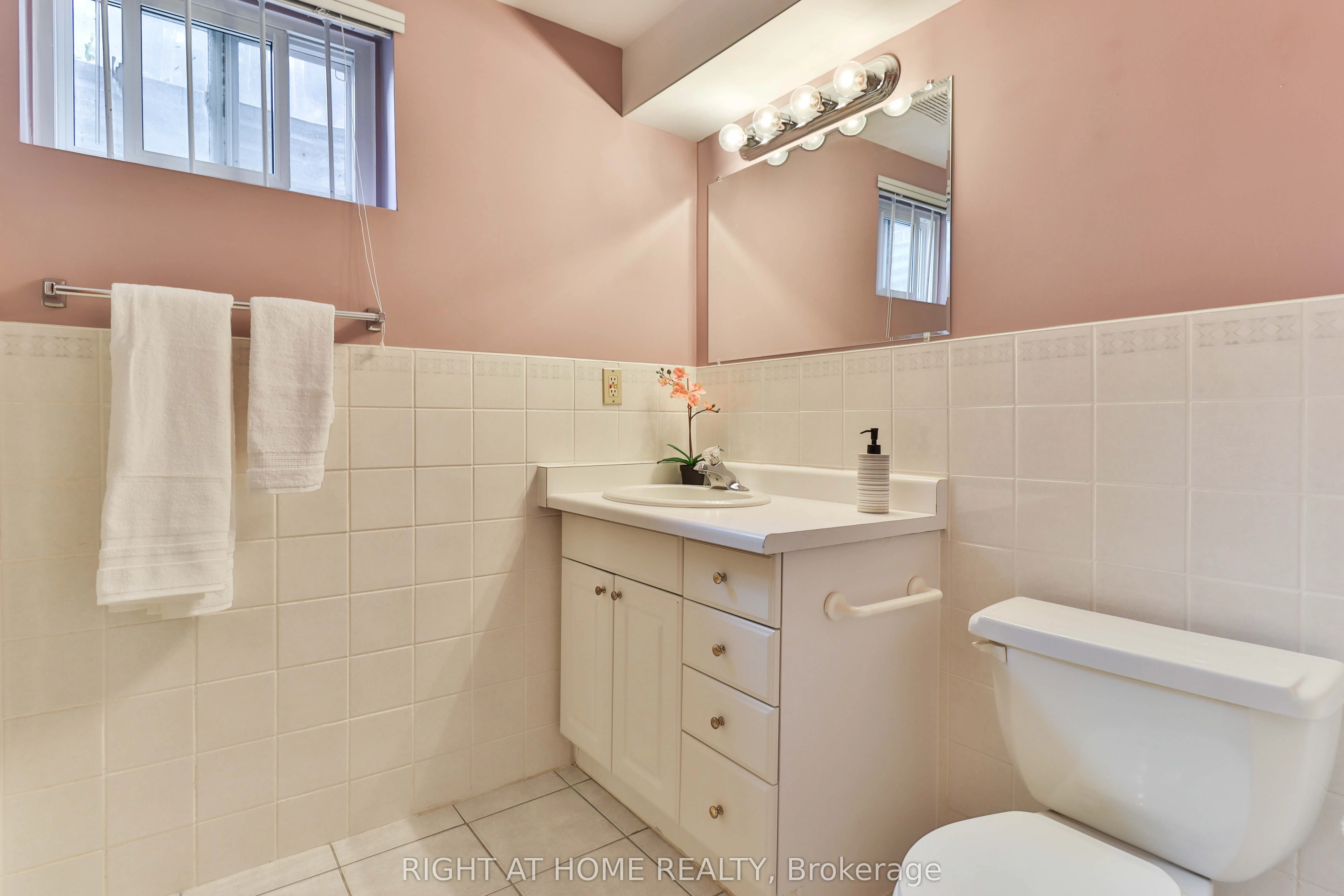 1433 Bough Beeches Boulevard