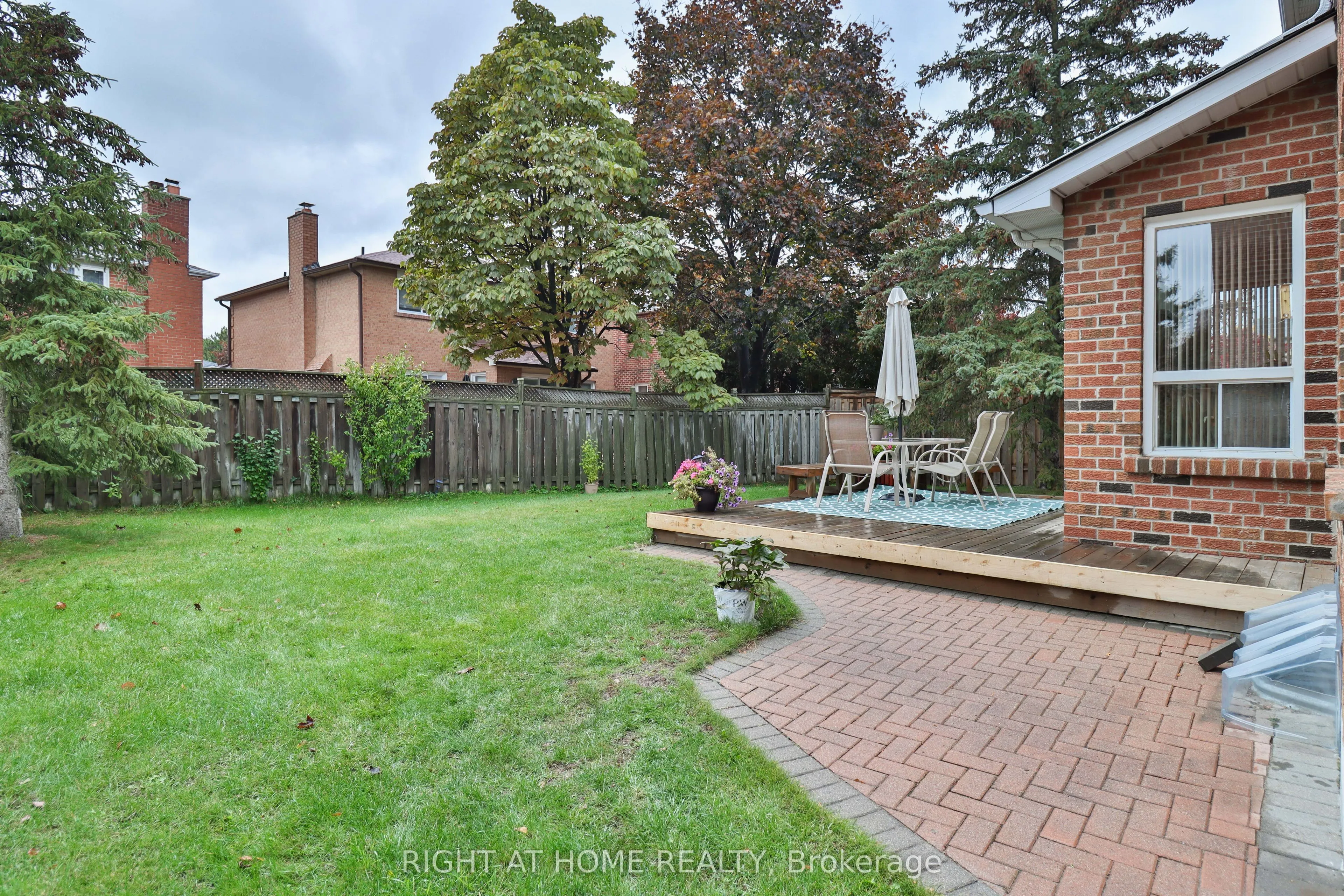 1433 Bough Beeches Boulevard