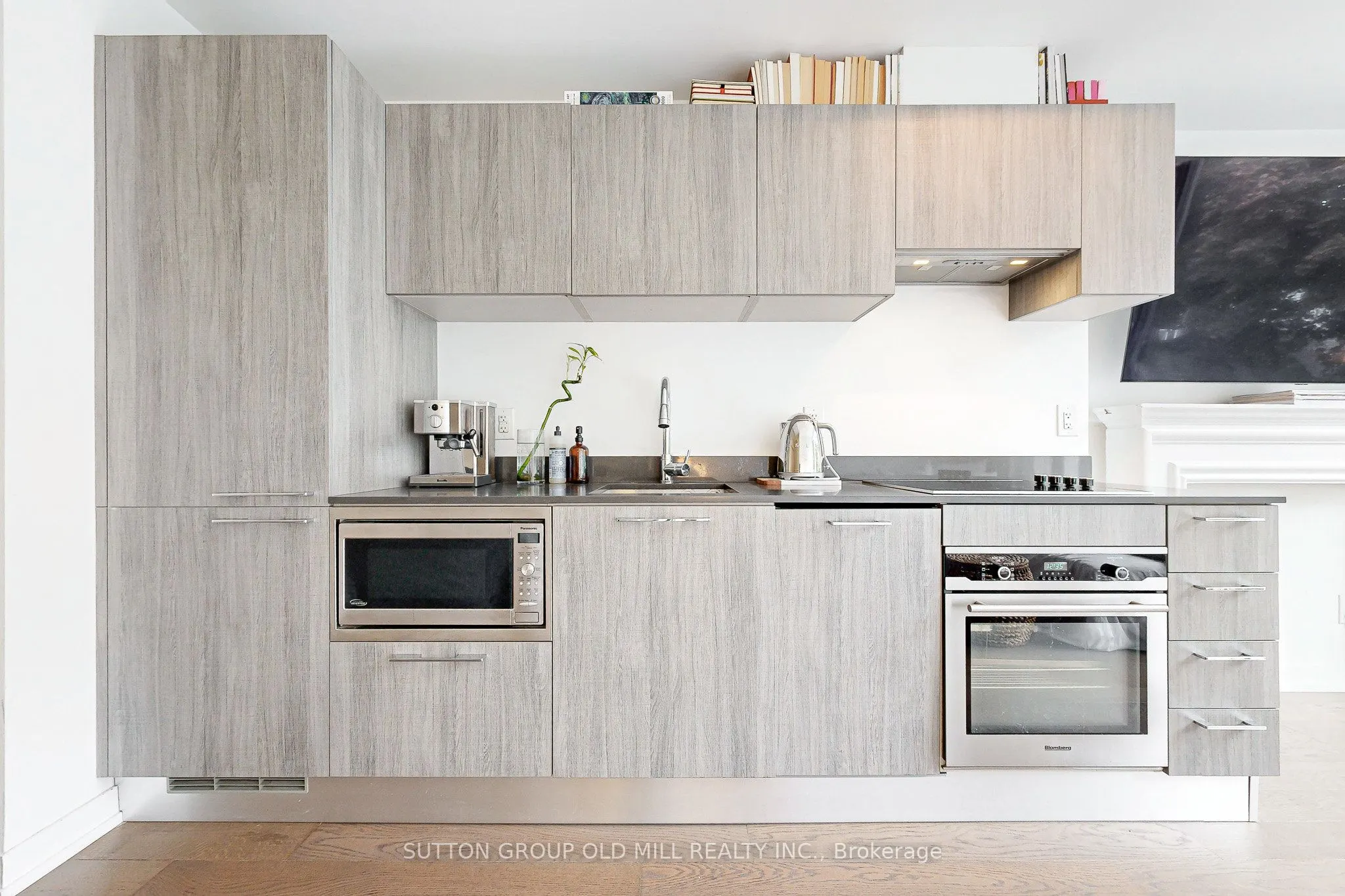 530 Indian Grove, #201