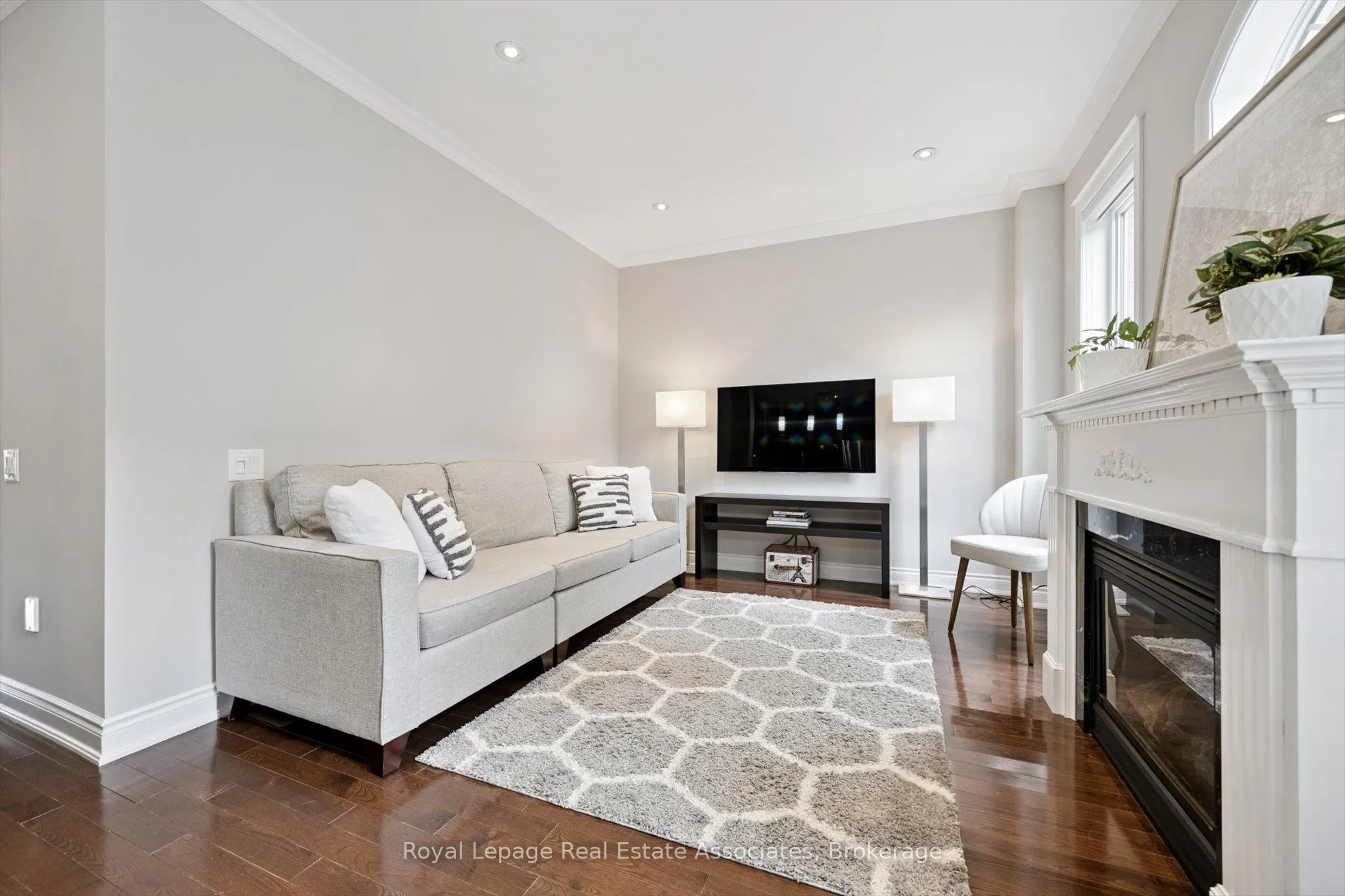 3335 Whilabout Terrace