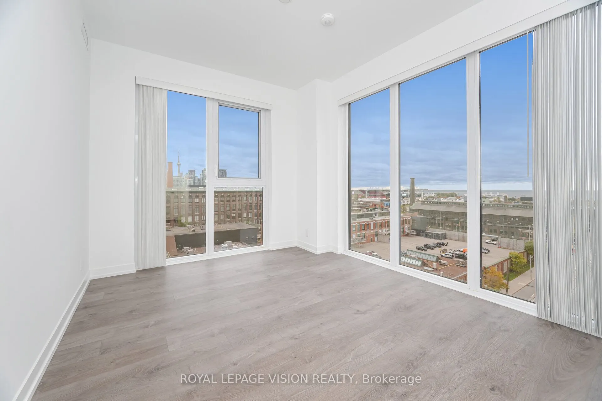 270 Dufferin Street, #803