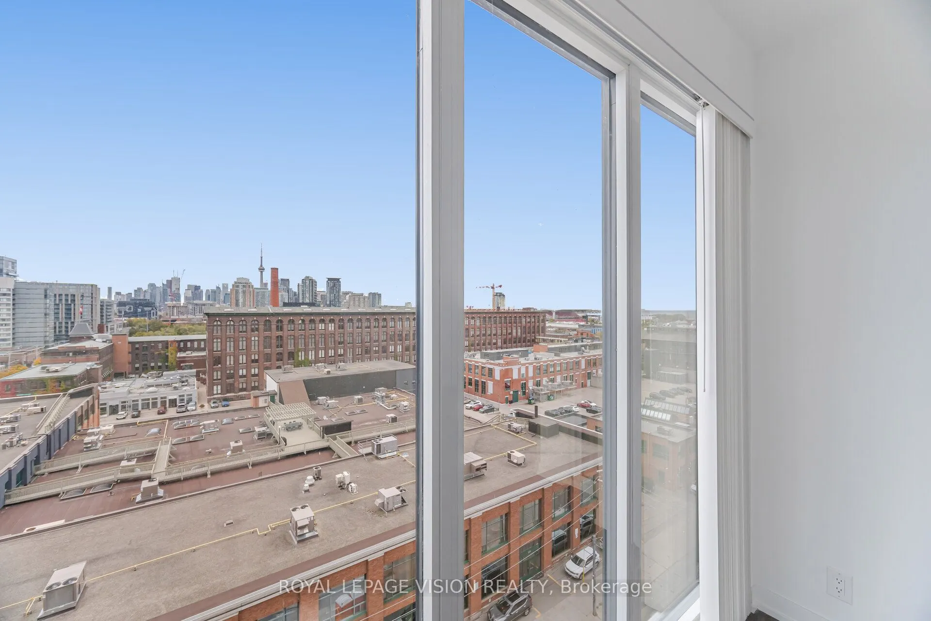 270 Dufferin Street, #803