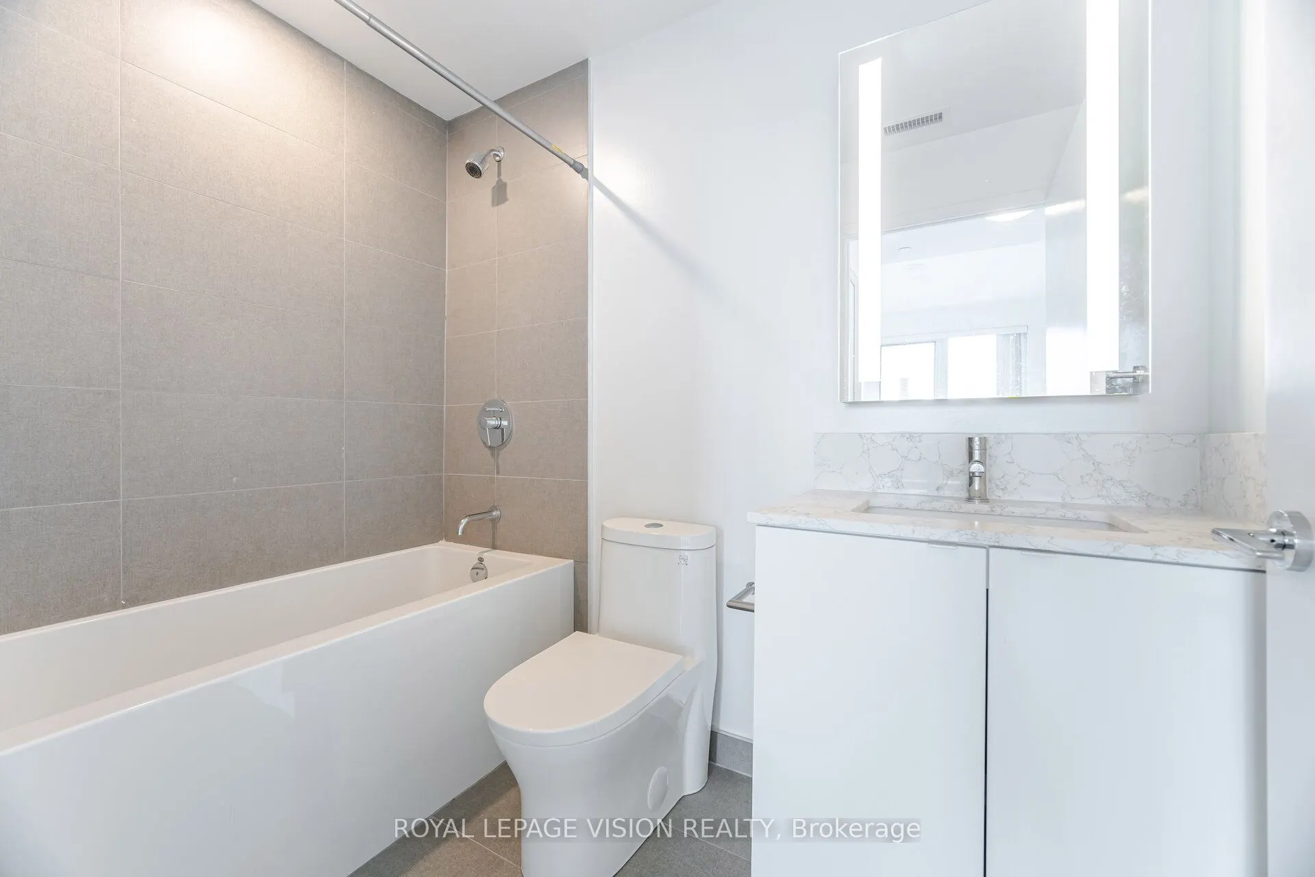 270 Dufferin Street, #803