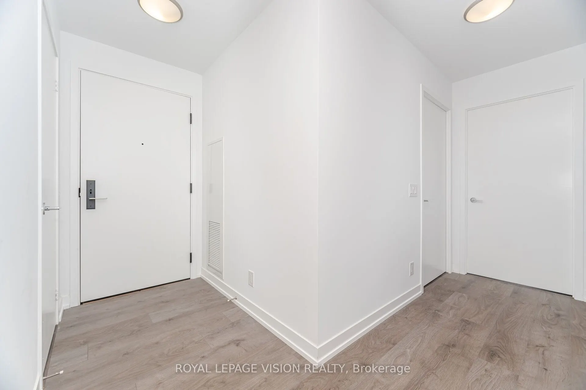 270 Dufferin Street, #803