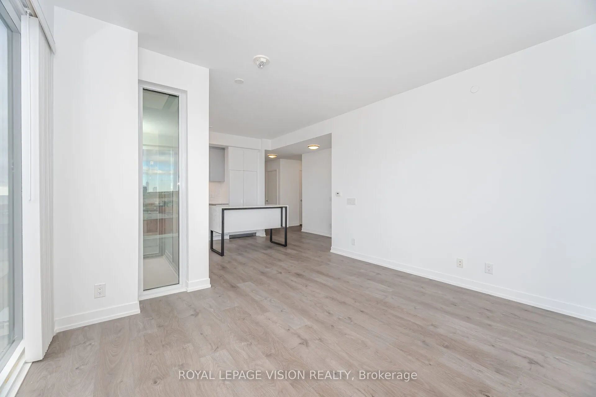 270 Dufferin Street, #803