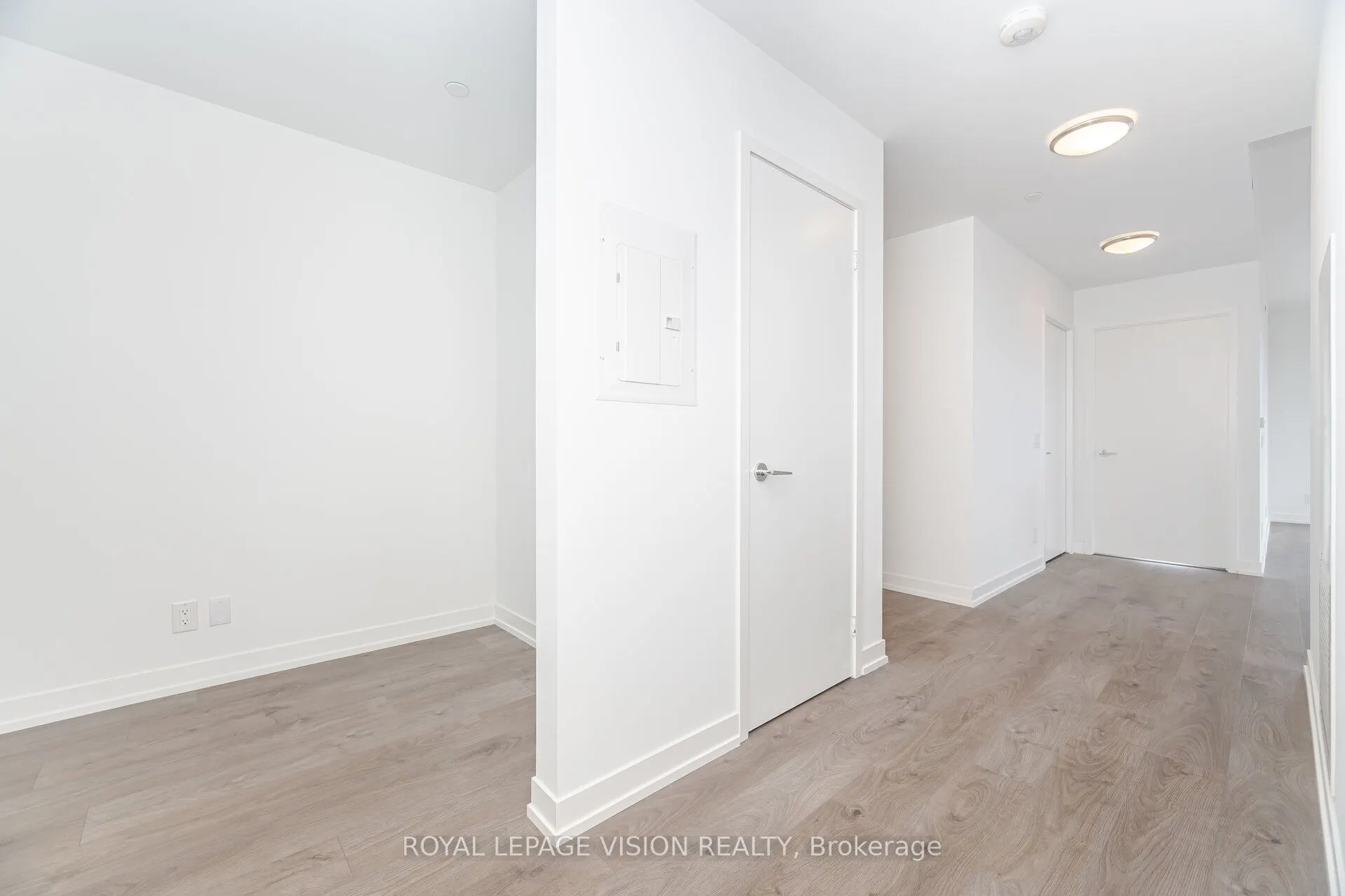 270 Dufferin Street, #803