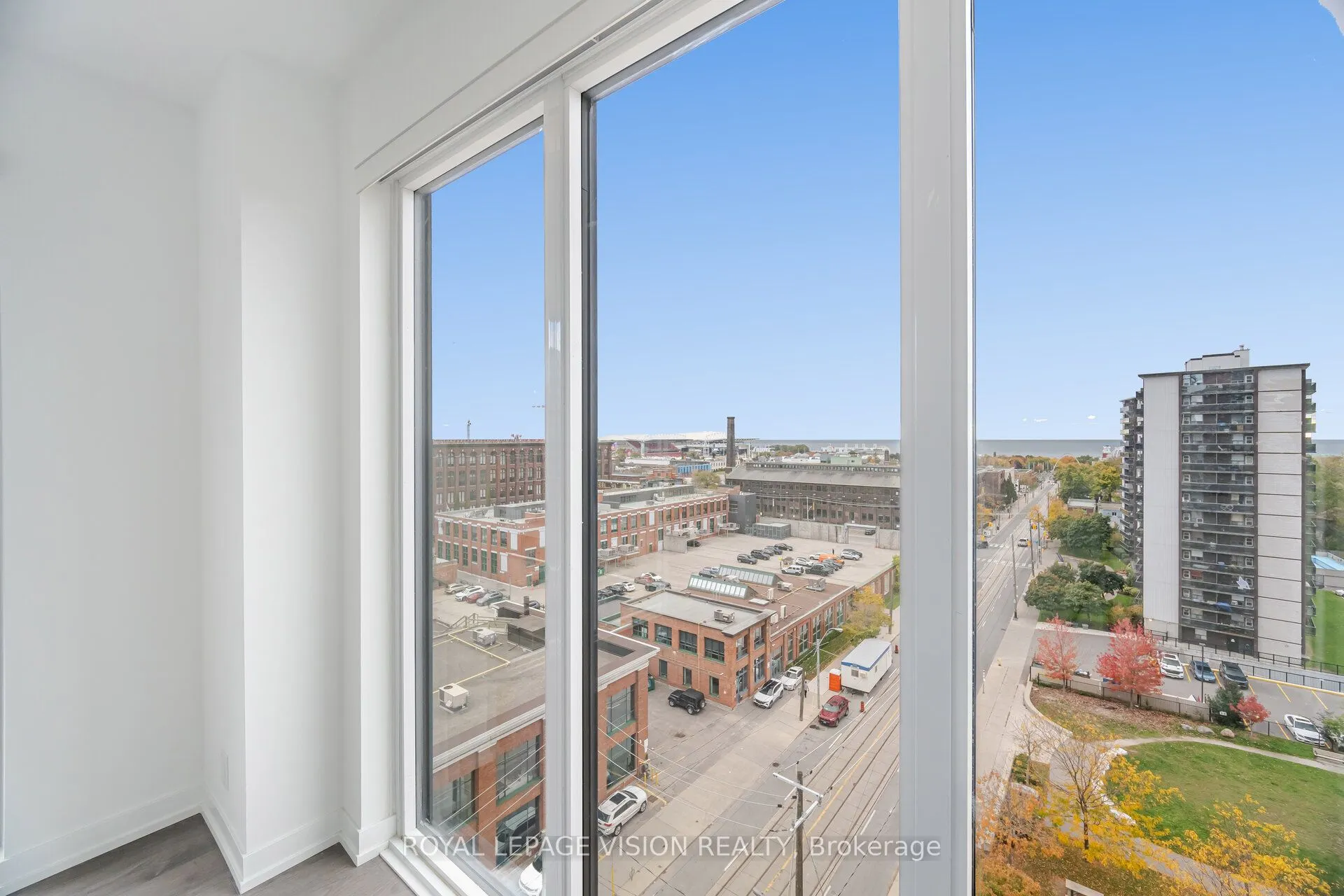 270 Dufferin Street, #803