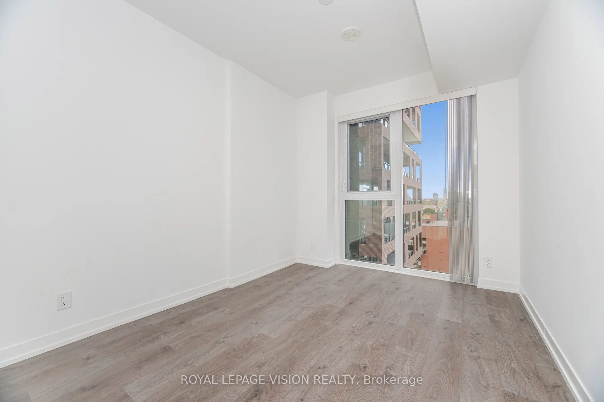 270 Dufferin Street, #803