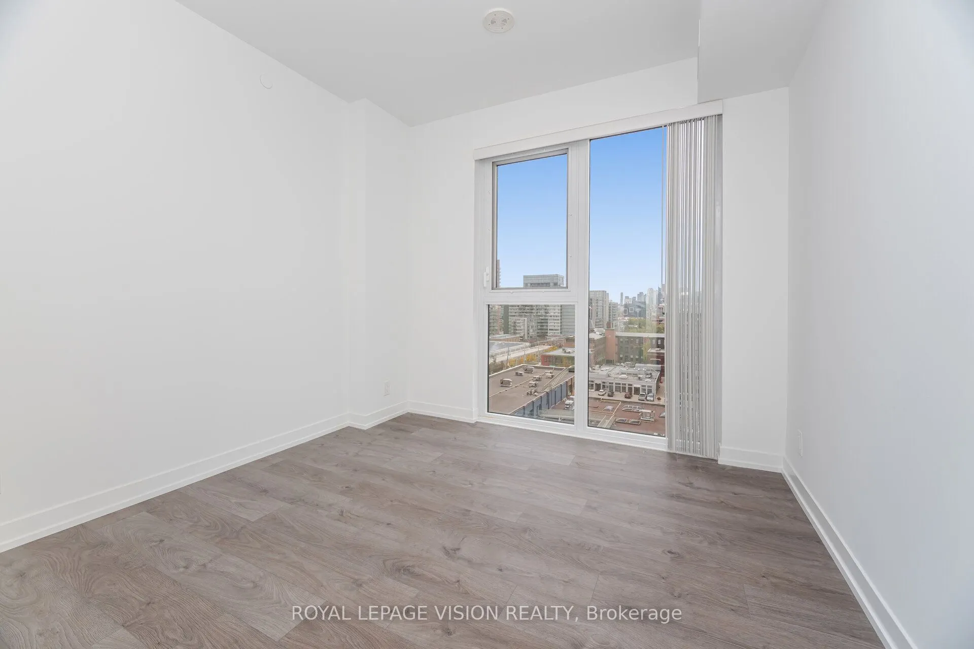 270 Dufferin Street, #803