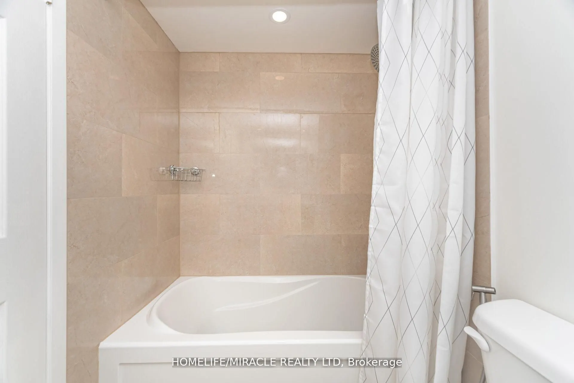 50 Eglinton Ave W, #01