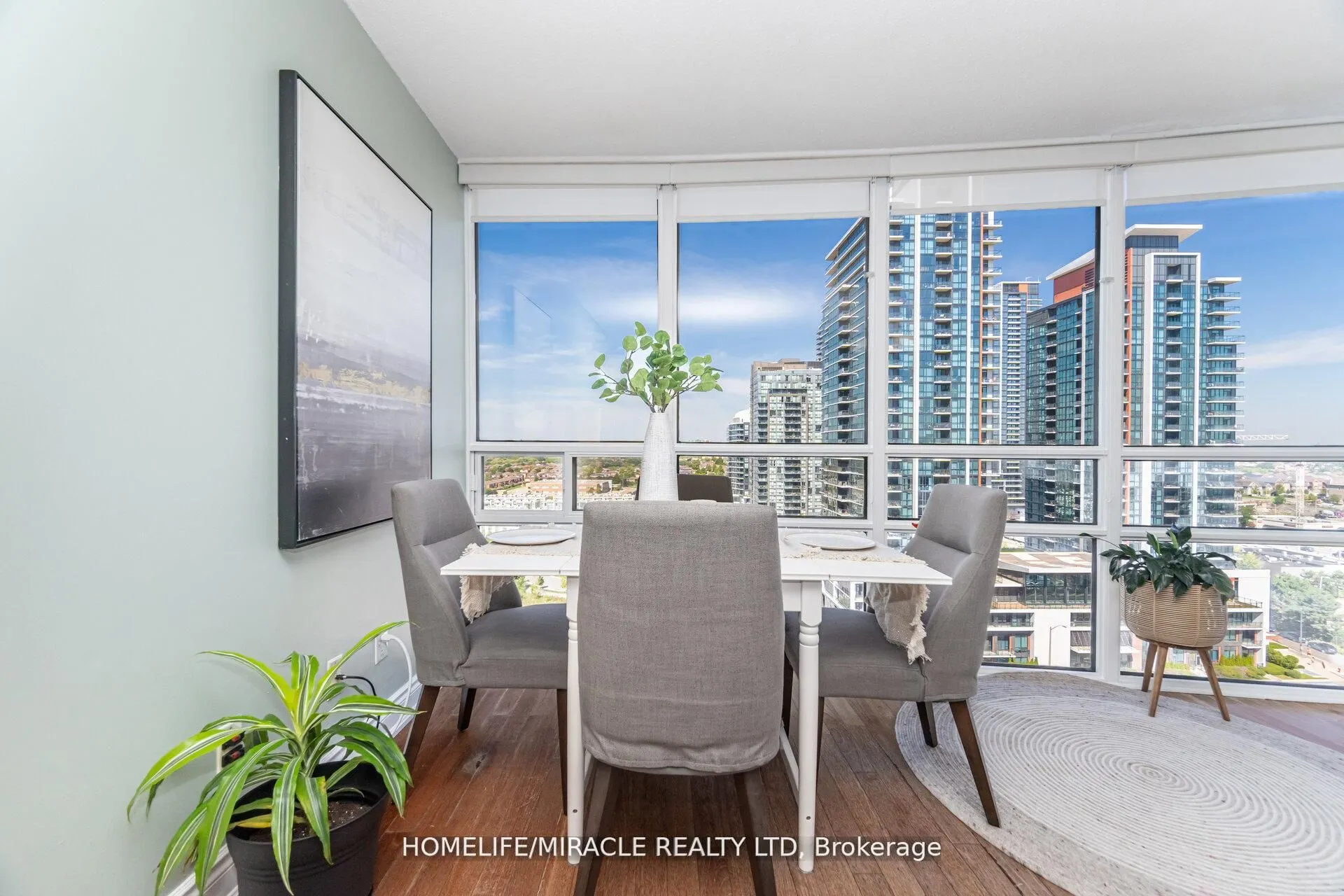 50 Eglinton Ave W, #01