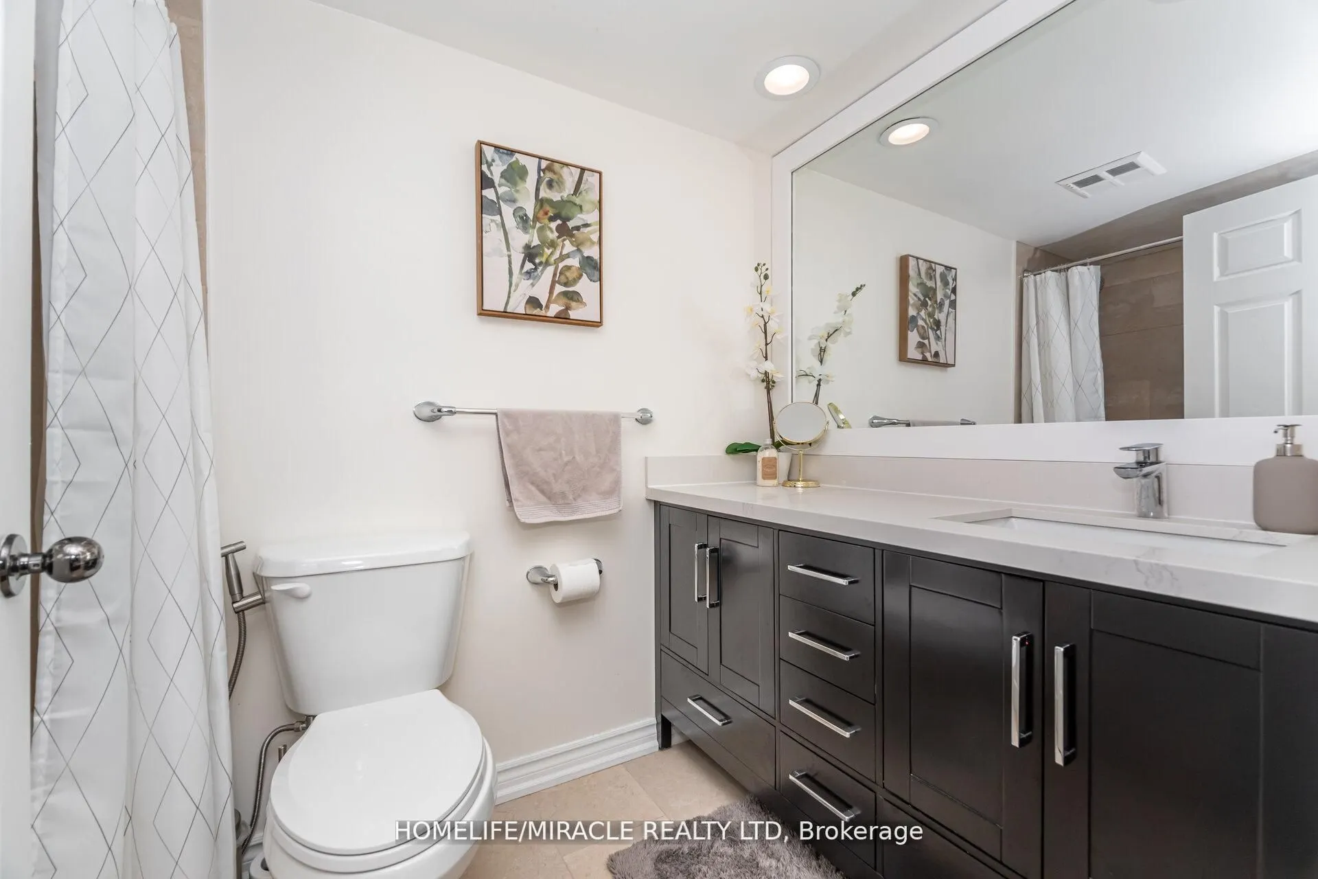 50 Eglinton Ave W, #01