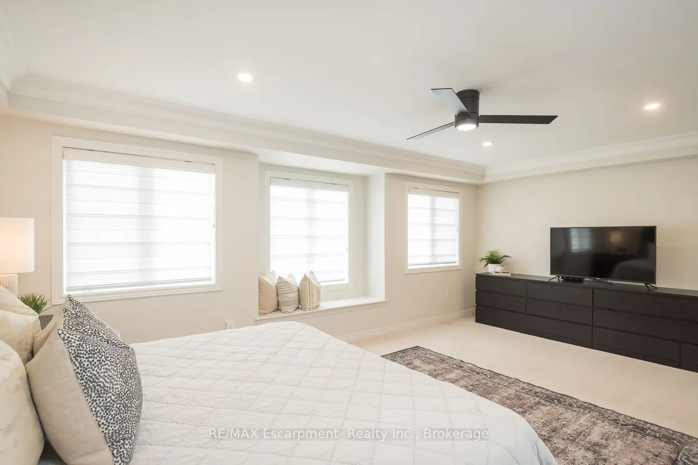 2334 Wuthering Heights Way