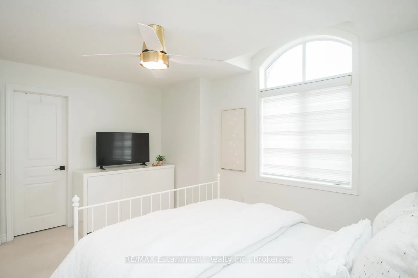 2334 Wuthering Heights Way