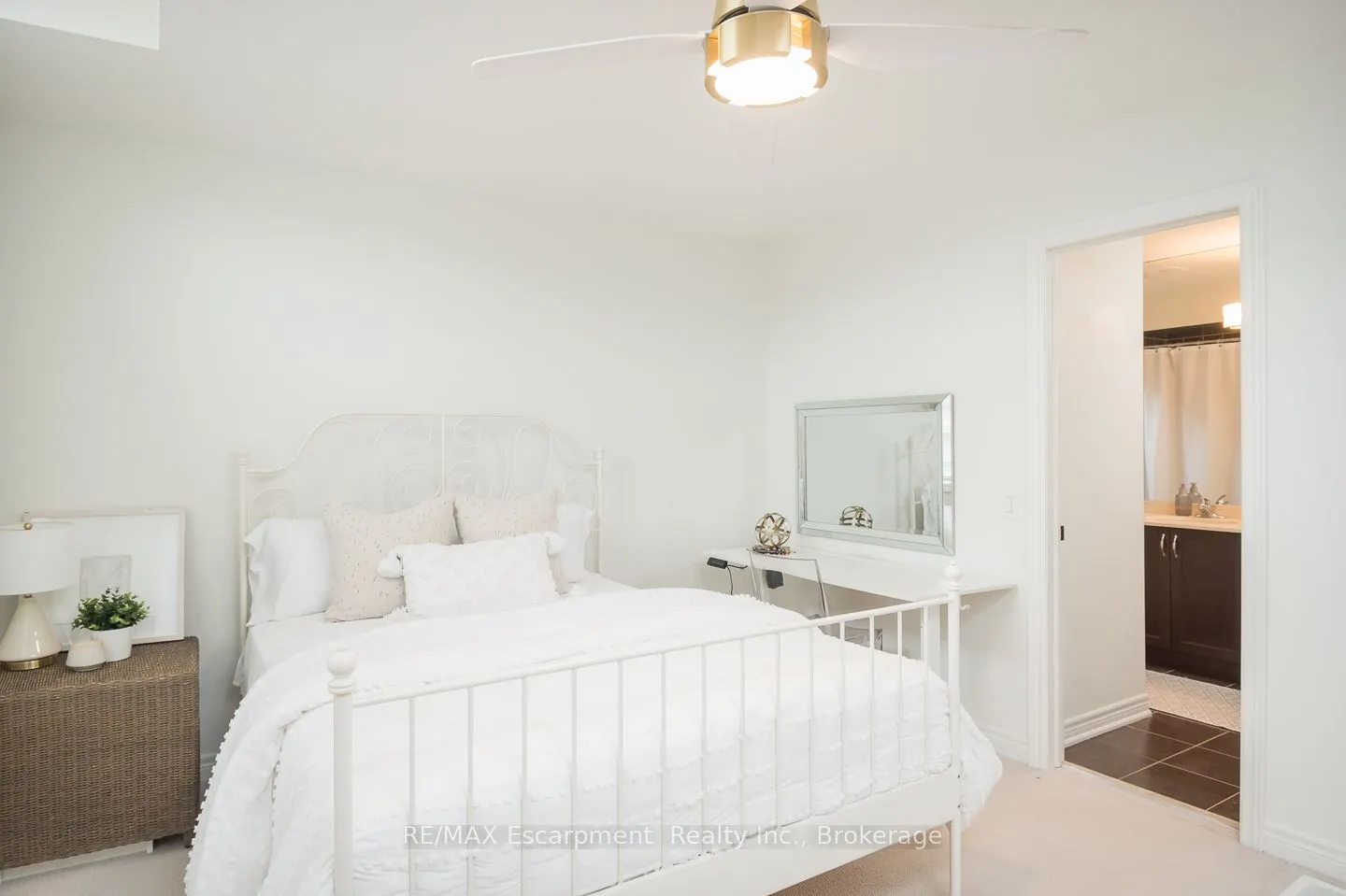 2334 Wuthering Heights Way