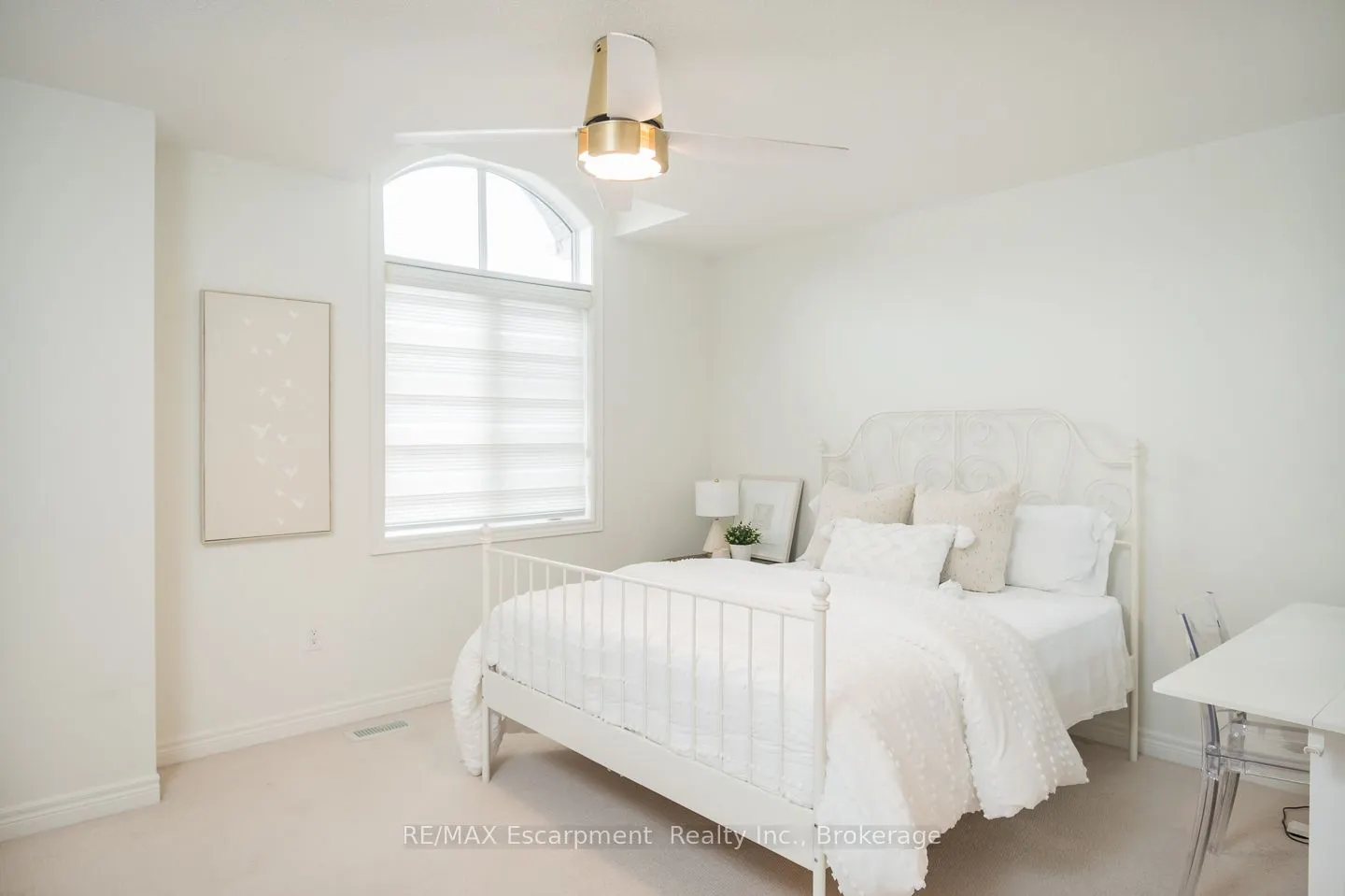 2334 Wuthering Heights Way