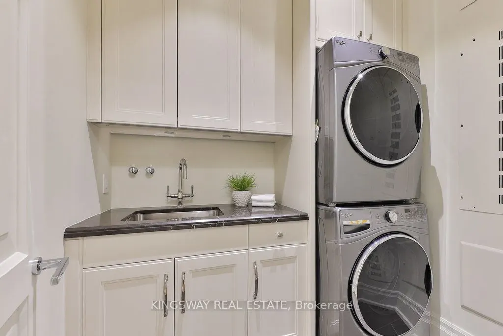 300 Randall Street, #203