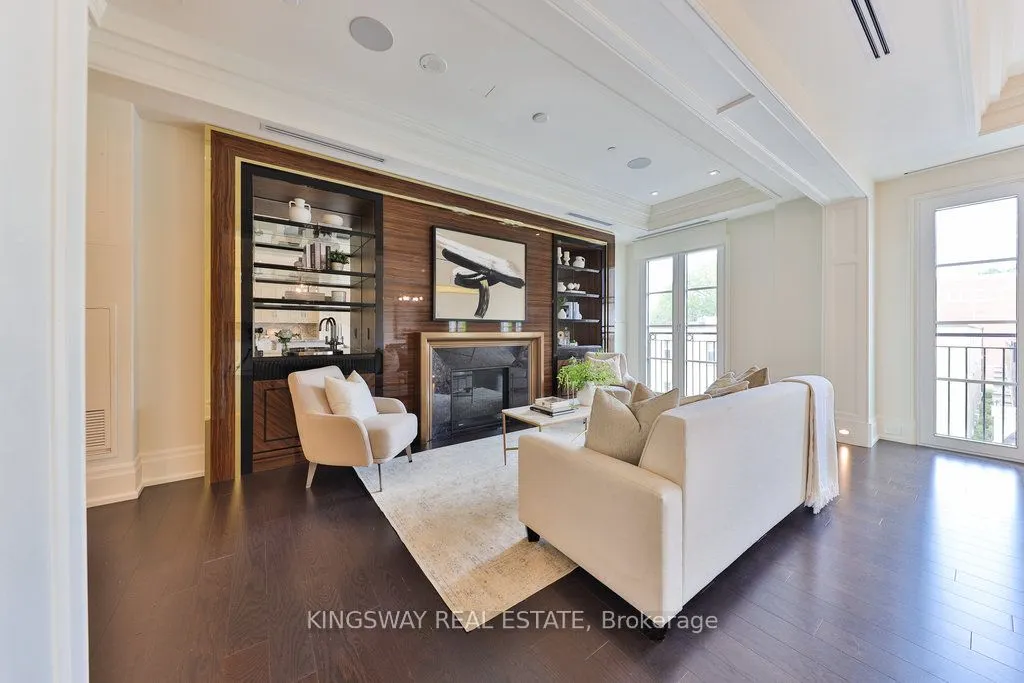 300 Randall Street, #203