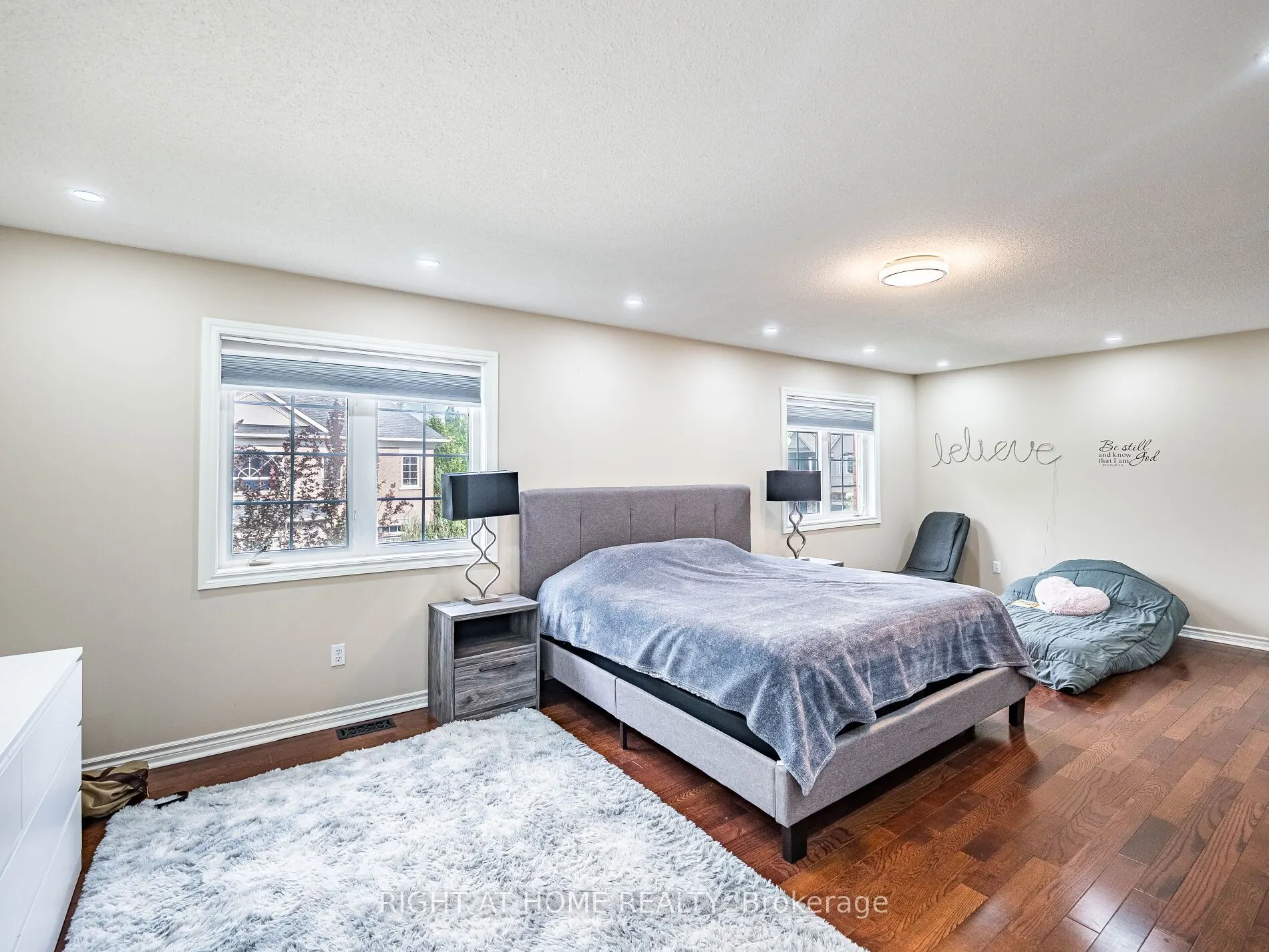 122 Spring Azure Crescent