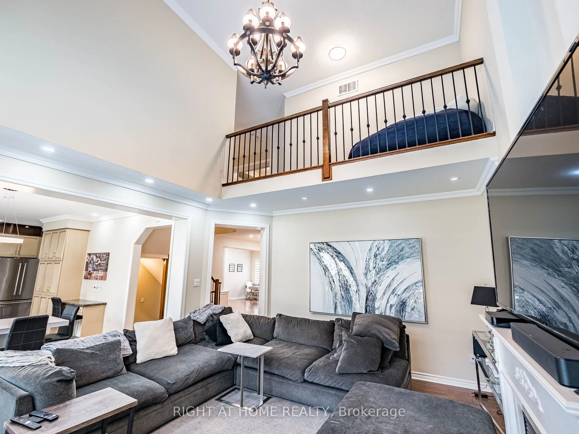 122 Spring Azure Crescent