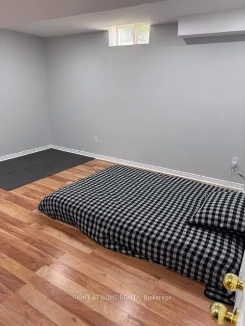 122 Spring Azure Crescent