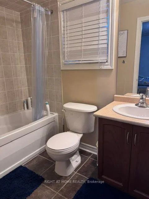 122 Spring Azure Crescent