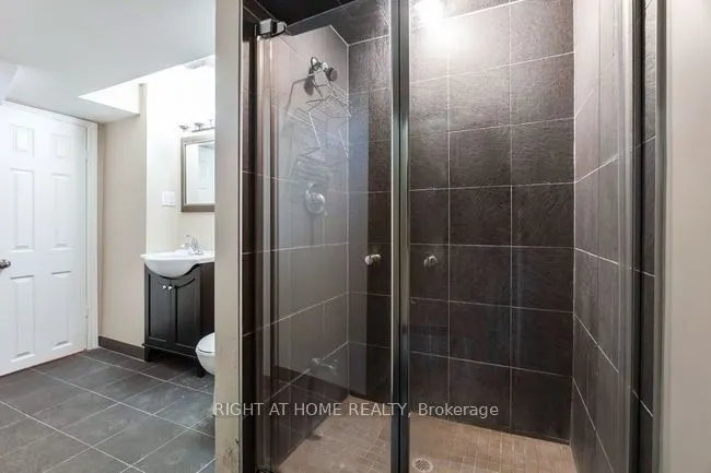 122 Spring Azure Crescent