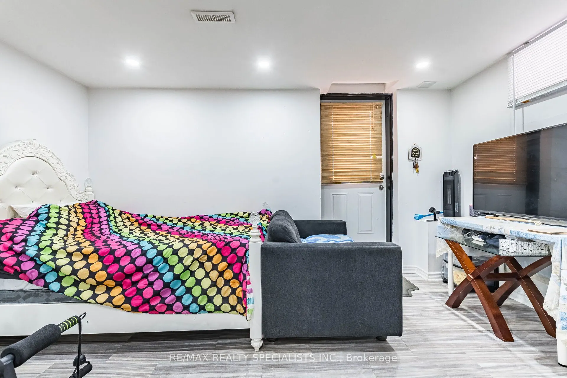 73 Zia Dodda Crescent