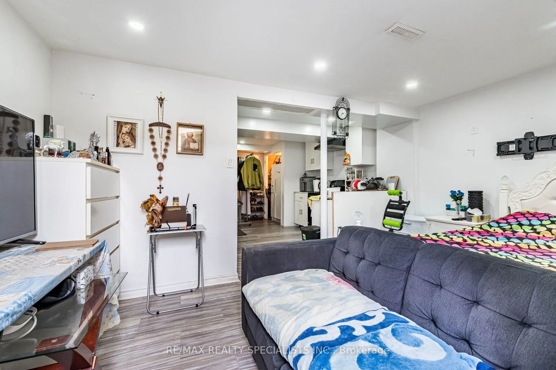 73 Zia Dodda Crescent