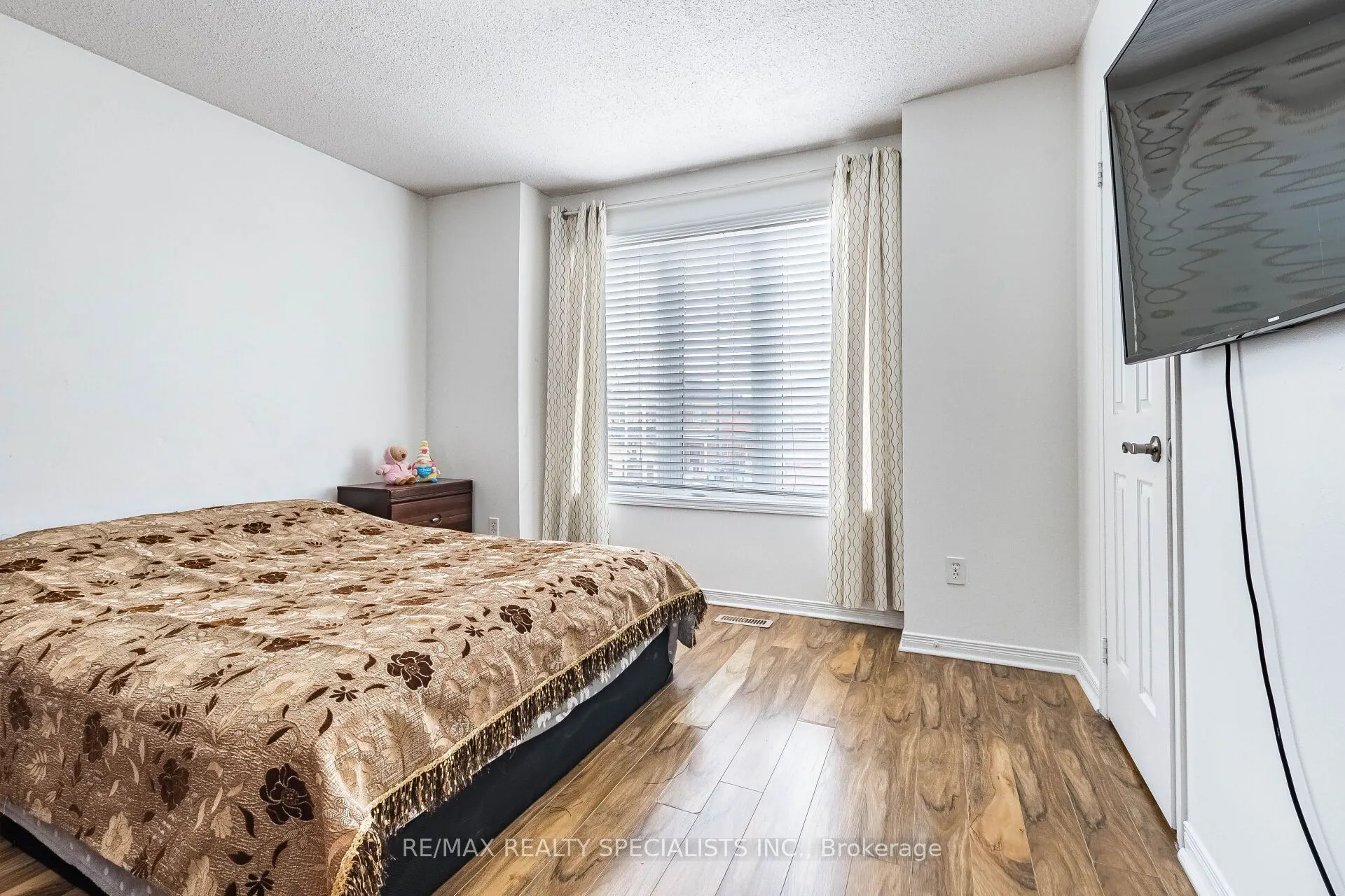 73 Zia Dodda Crescent