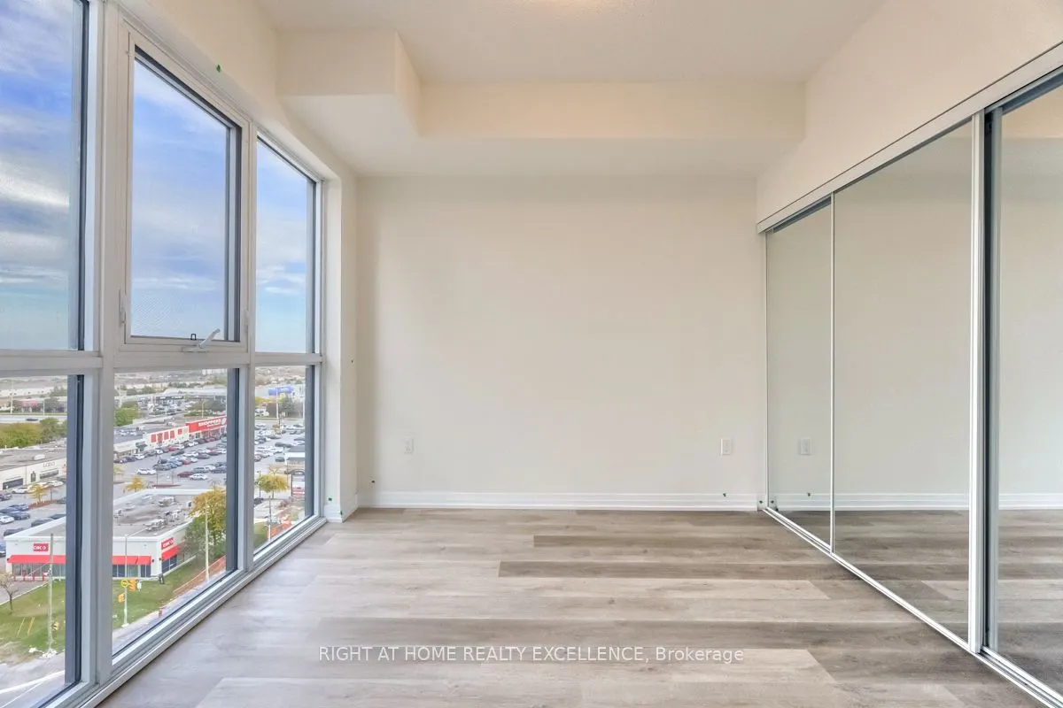 15 Watergarden Drive, #1707