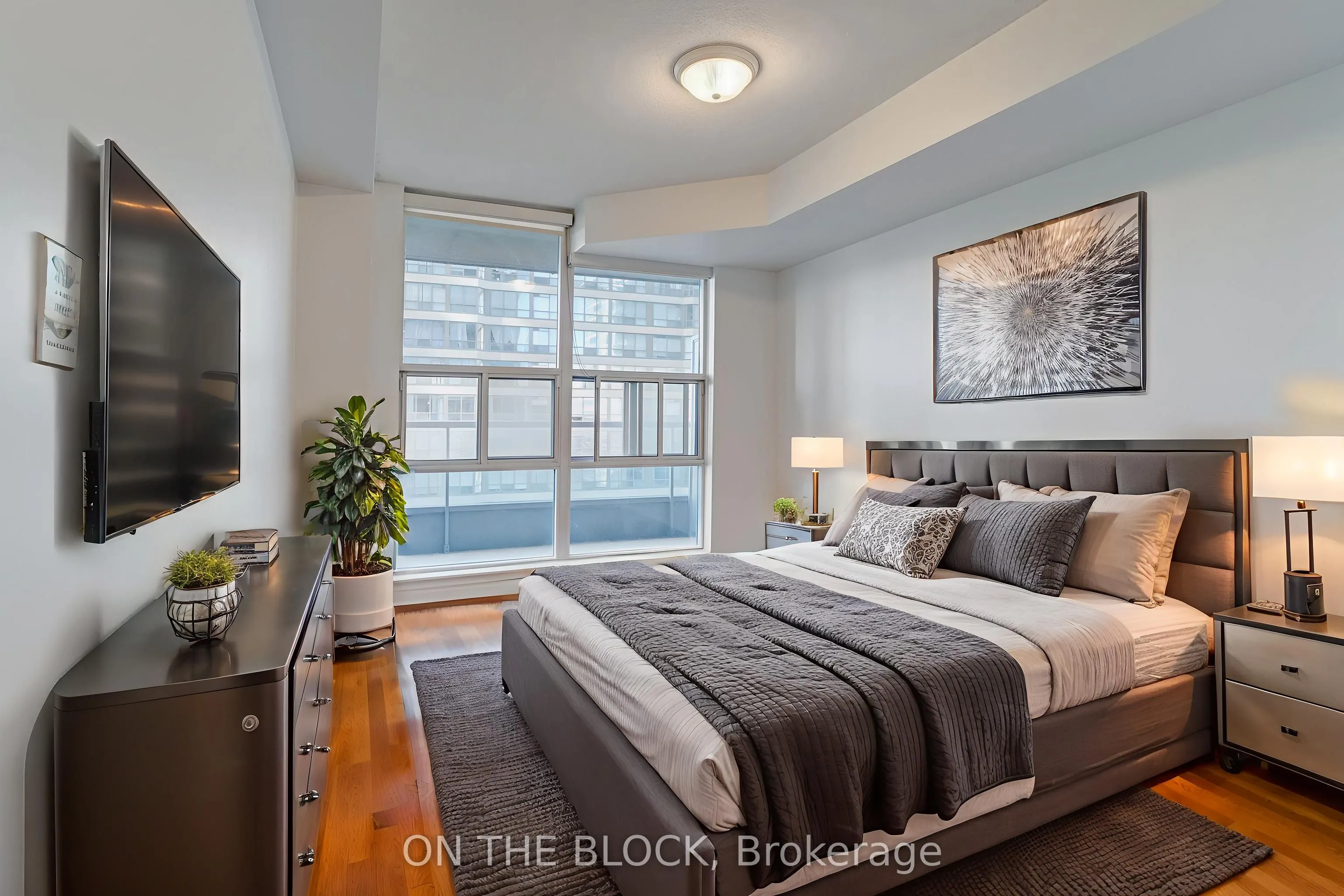 33 Elm Drive W, #1604