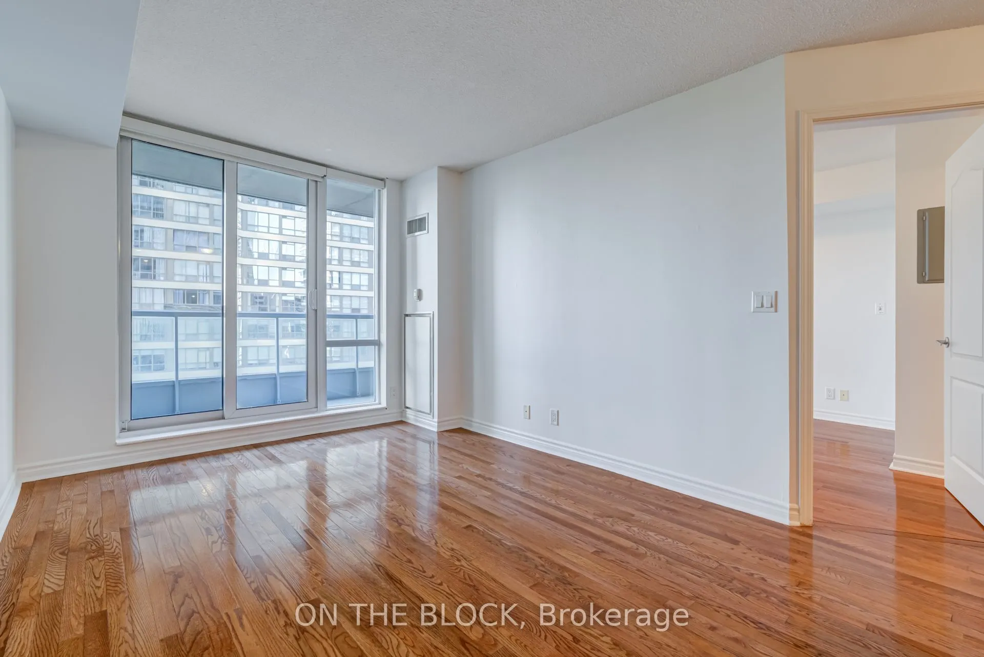 33 Elm Drive W, #1604