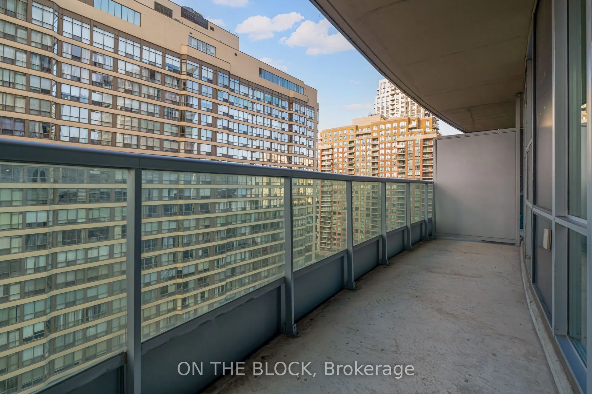 33 Elm Drive W, #1604