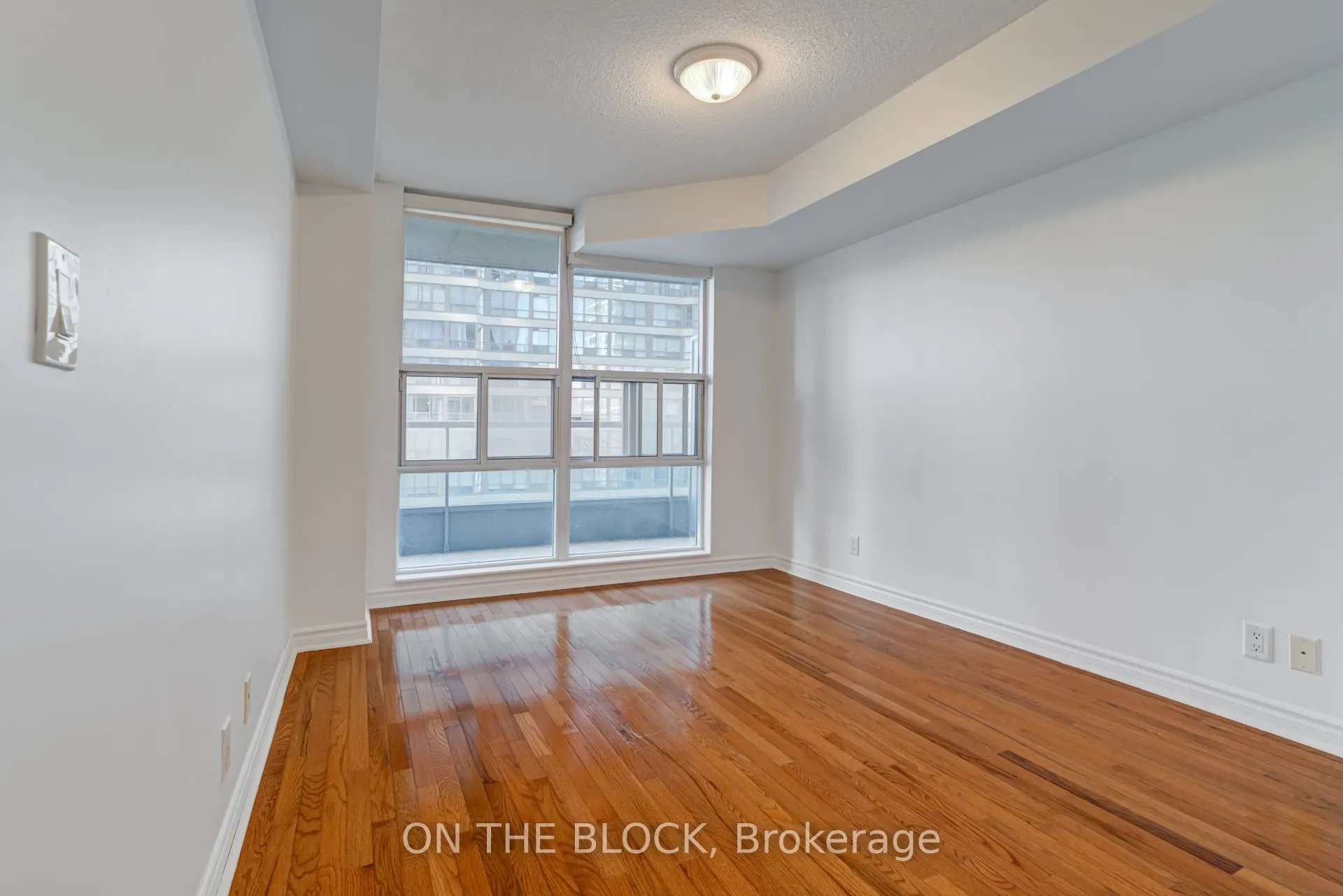 33 Elm Drive W, #1604