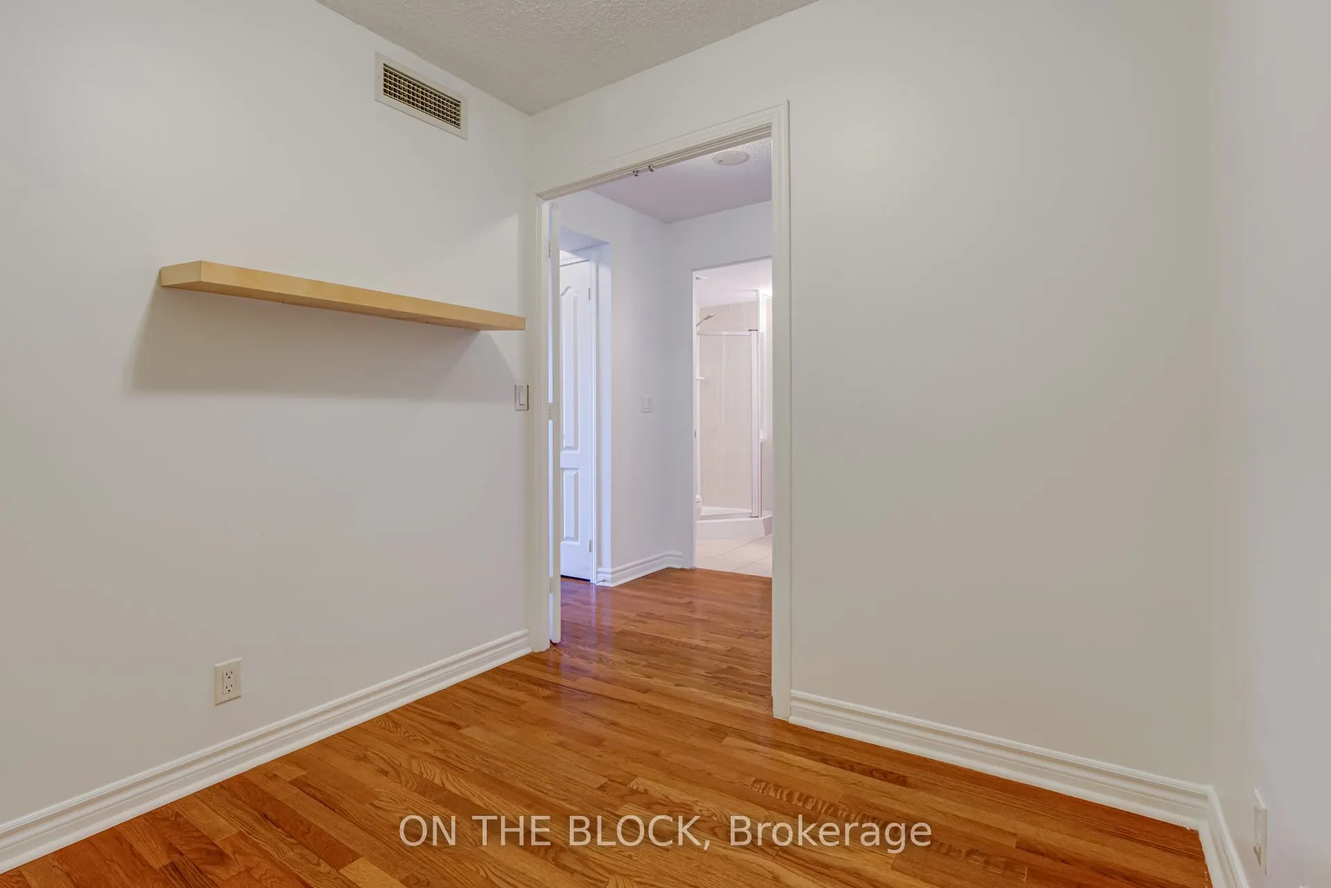 33 Elm Drive W, #1604