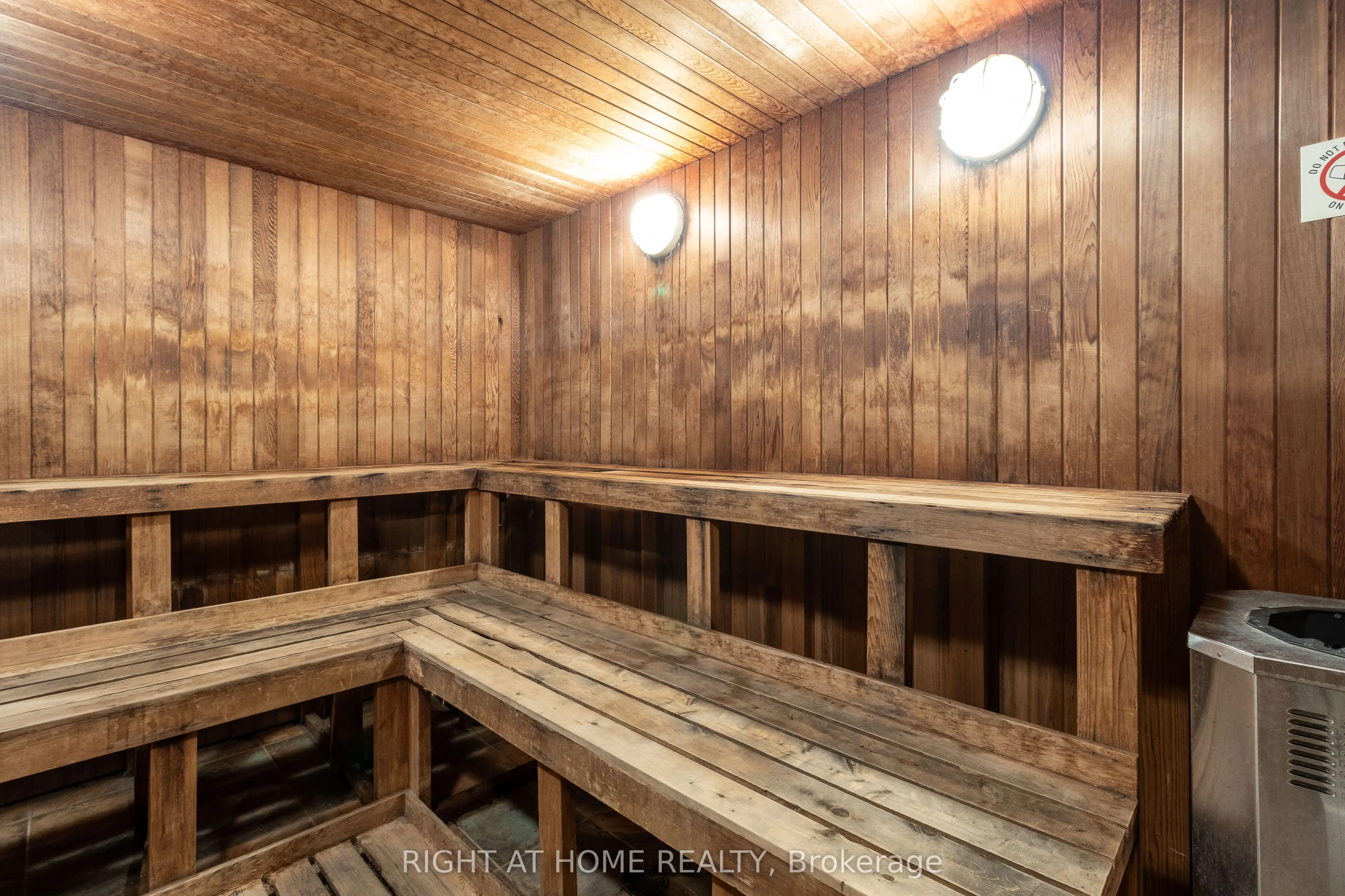 349 Rathburn Road W, #511