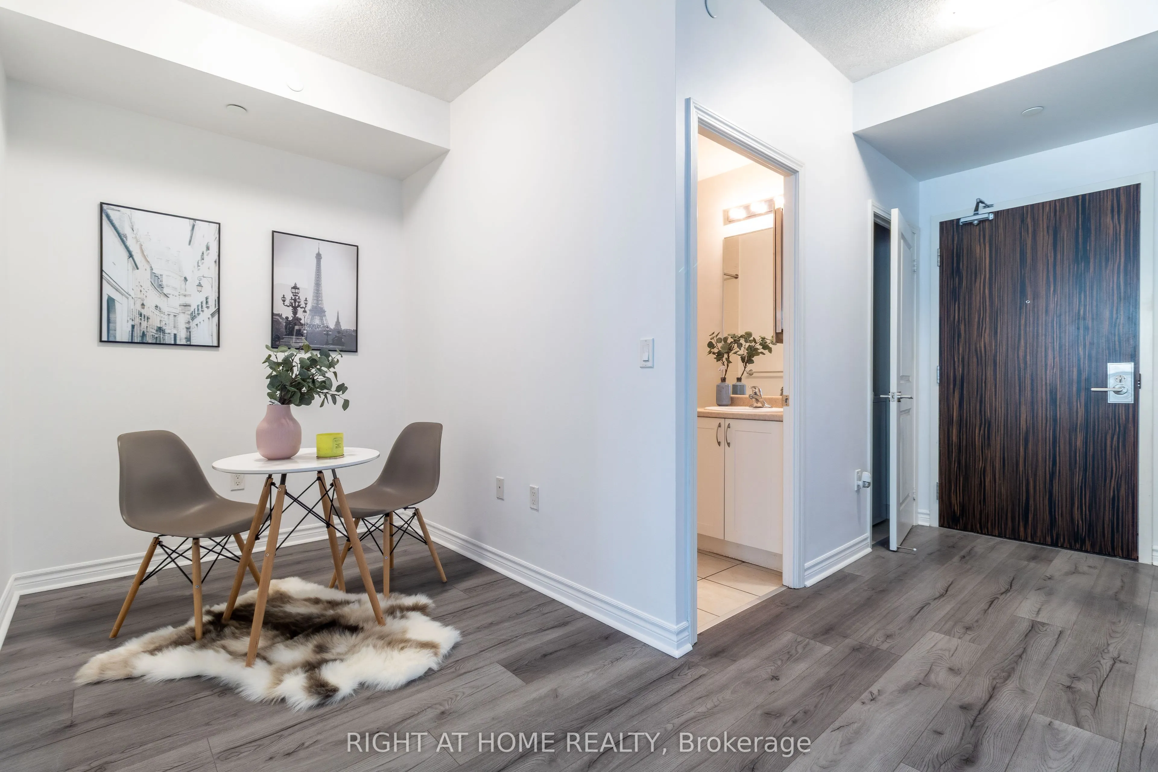 349 Rathburn Road W, #511