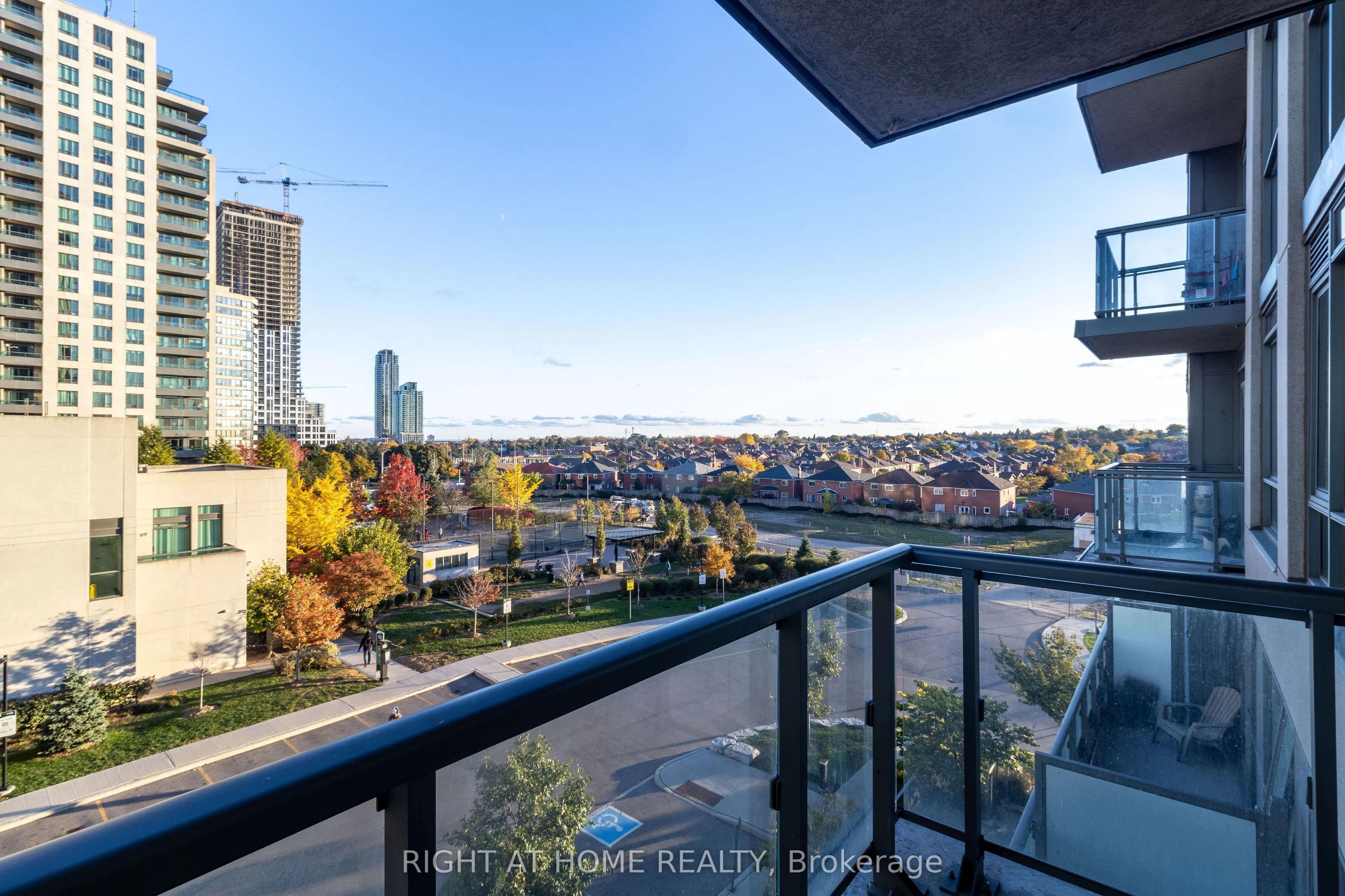 349 Rathburn Road W, #511