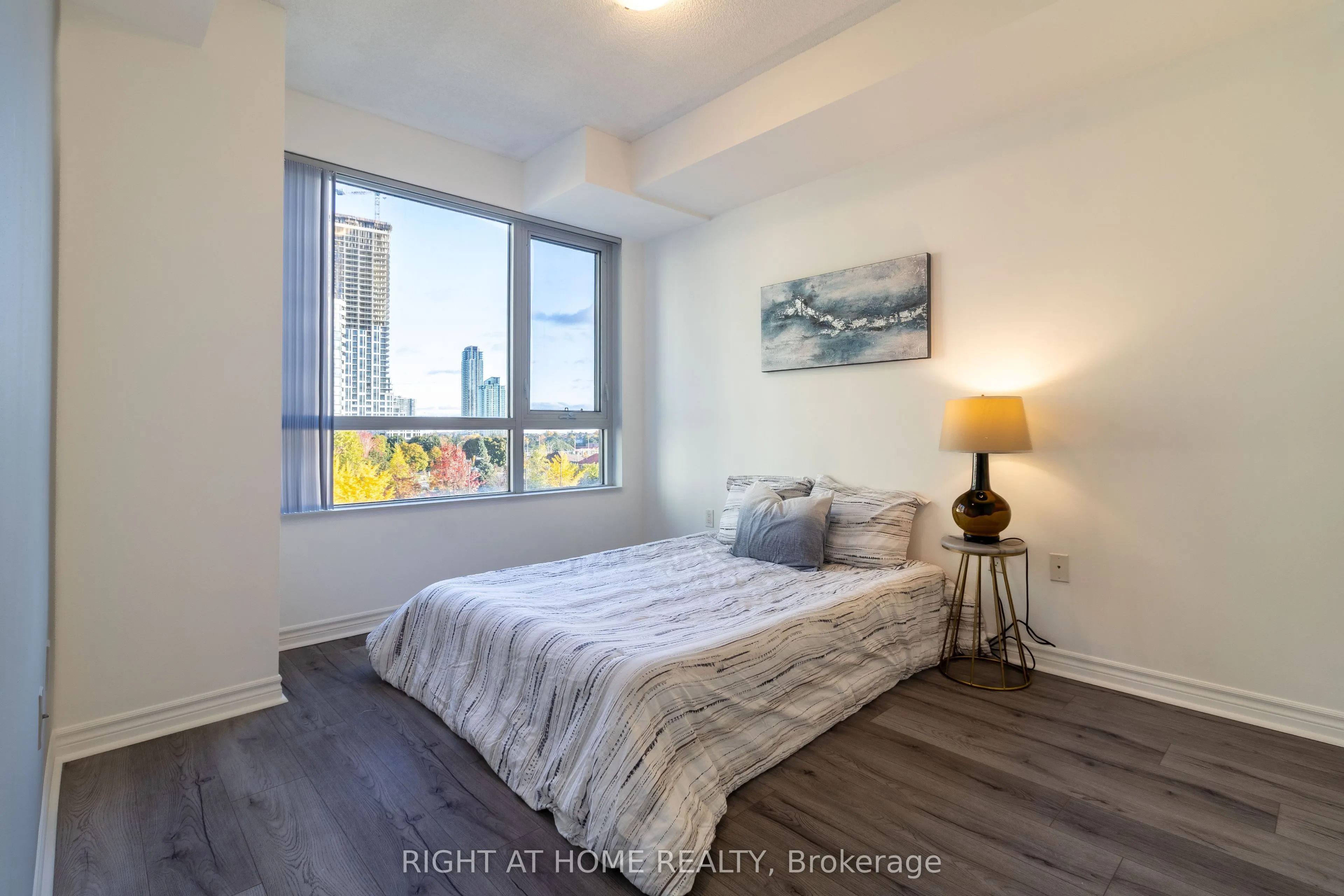 349 Rathburn Road W, #511